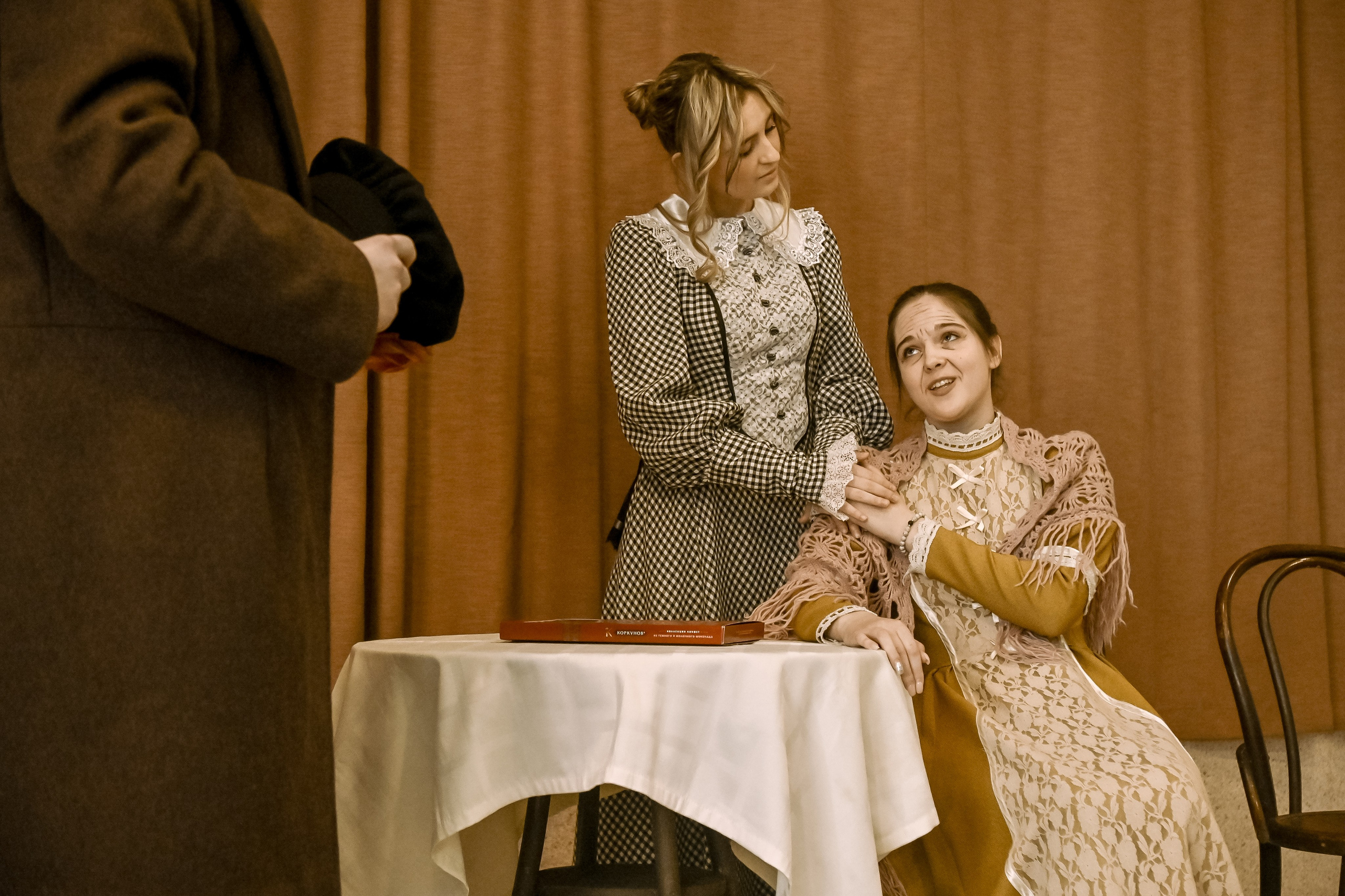 «Женитьба Белугина». Режиссёр Сергей Ермаков. Репортажный профессиональный фотограф-любитель