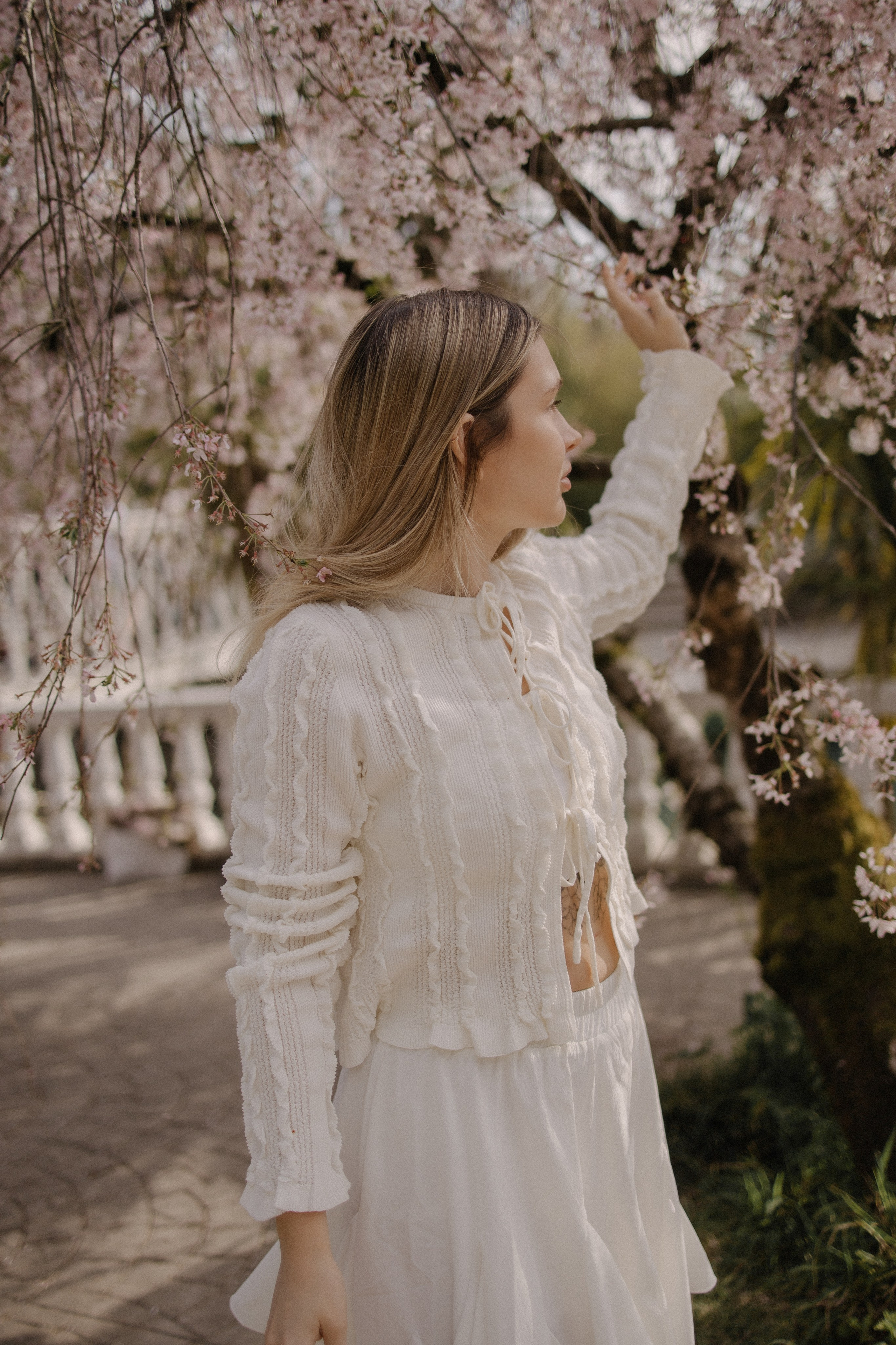 Света в сакуре. Фотограф Сочи Адлер Сириус Красная поляна Олеся Минив