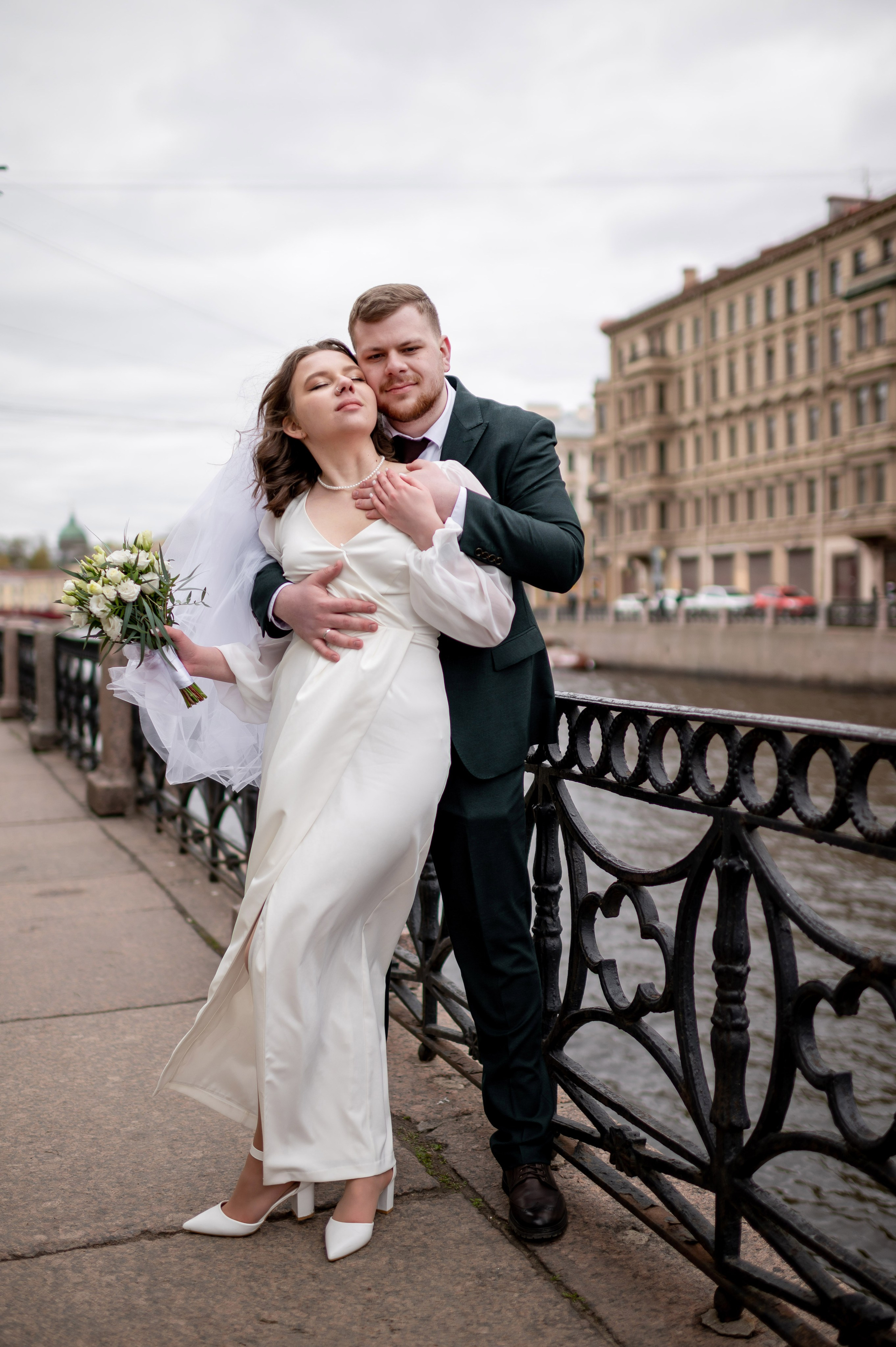 Ксения и Егор (фотосессия в ЗАГСе Петроградского района, Ботаническом саду с сакурой). Портретный, семейный и свадебный фотограф в Санкт-Петербурге и в Пушкине Ширяев Денис