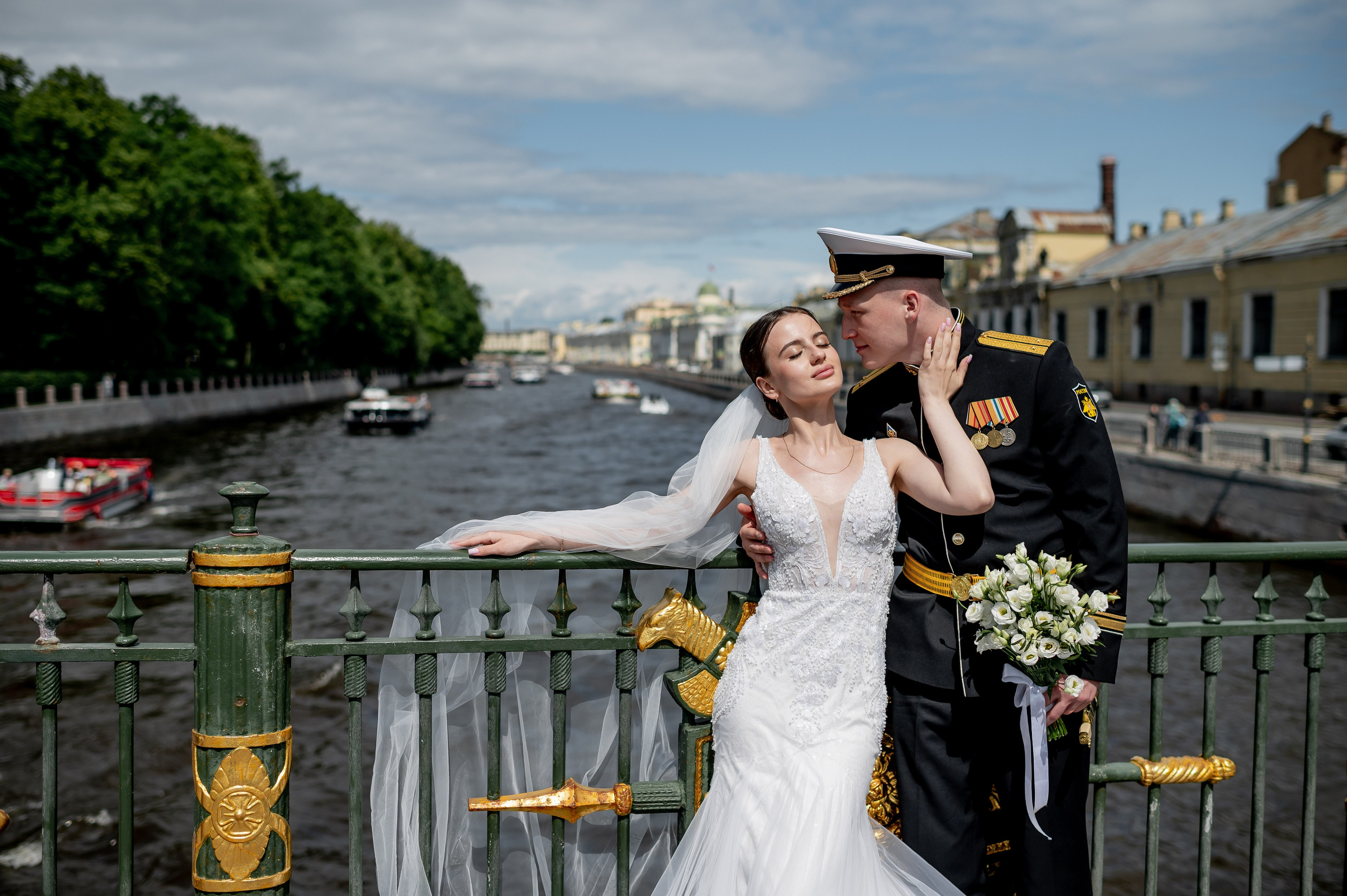 Елизавета и Максим (фотосессия у Дворца Штиглица, набережная Мойки и у Законодательного собрания). Портретный, семейный и свадебный фотограф в Санкт-Петербурге и в Пушкине Ширяев Денис