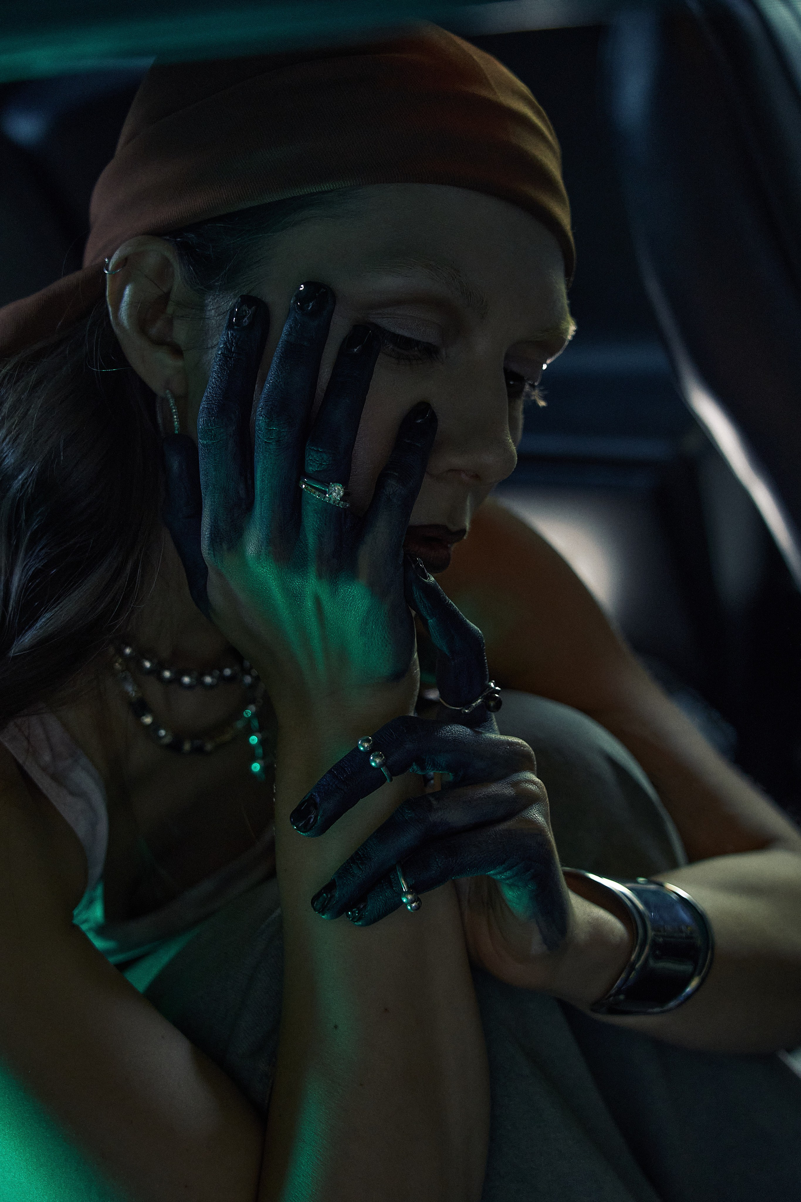 Garage. Фотограф в Москве. Каталог, лукбук, портреты