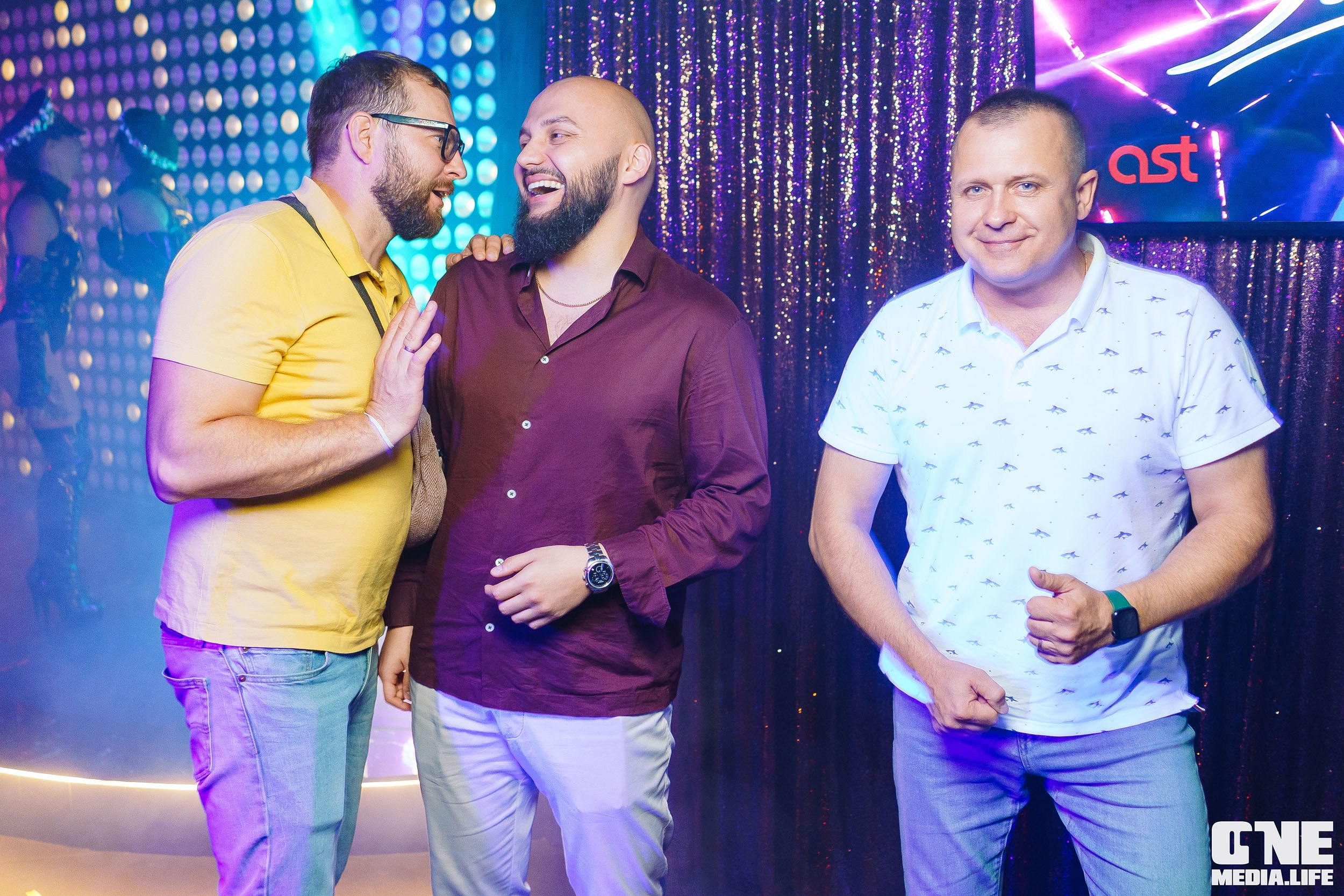 Фоторепортаж из караоке-клуба Эйфория. One Media Life: фоторепортажи, фотоотчеты с мероприятий и заведений