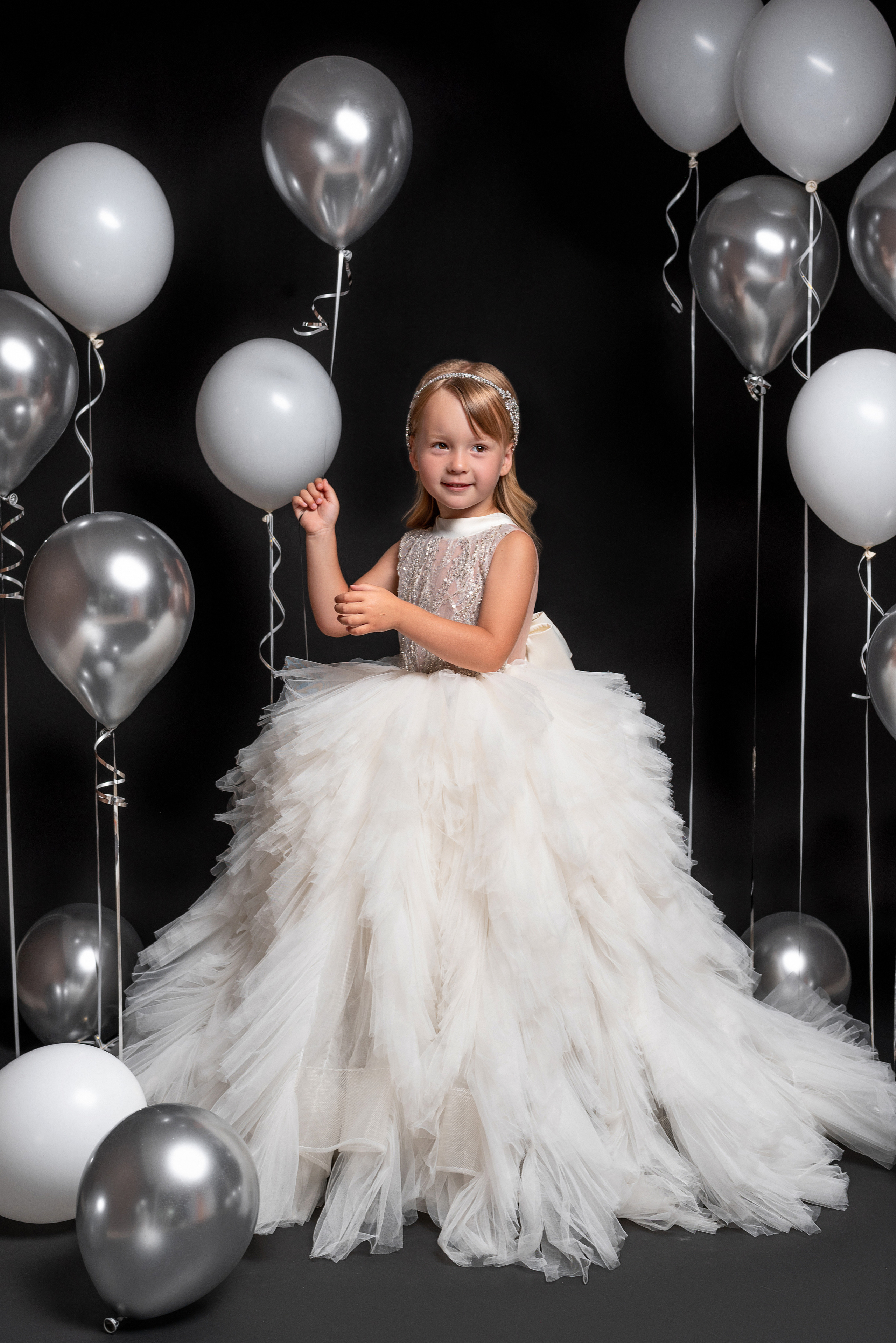 Полина в платьях. Семейный и детский фотограф Наталья Горда