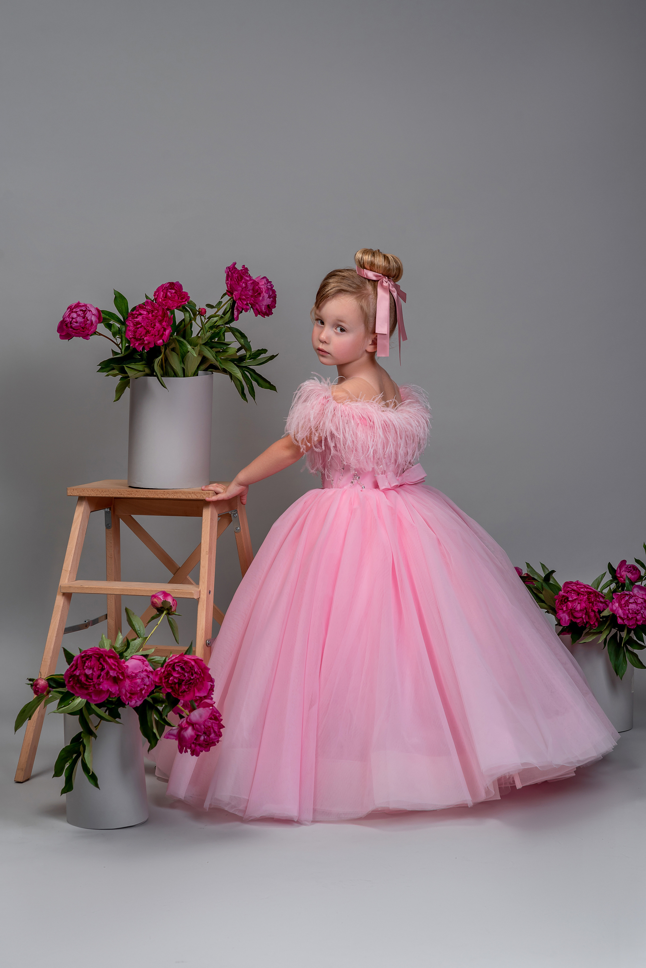 Полина в платьях. Семейный и детский фотограф Наталья Горда