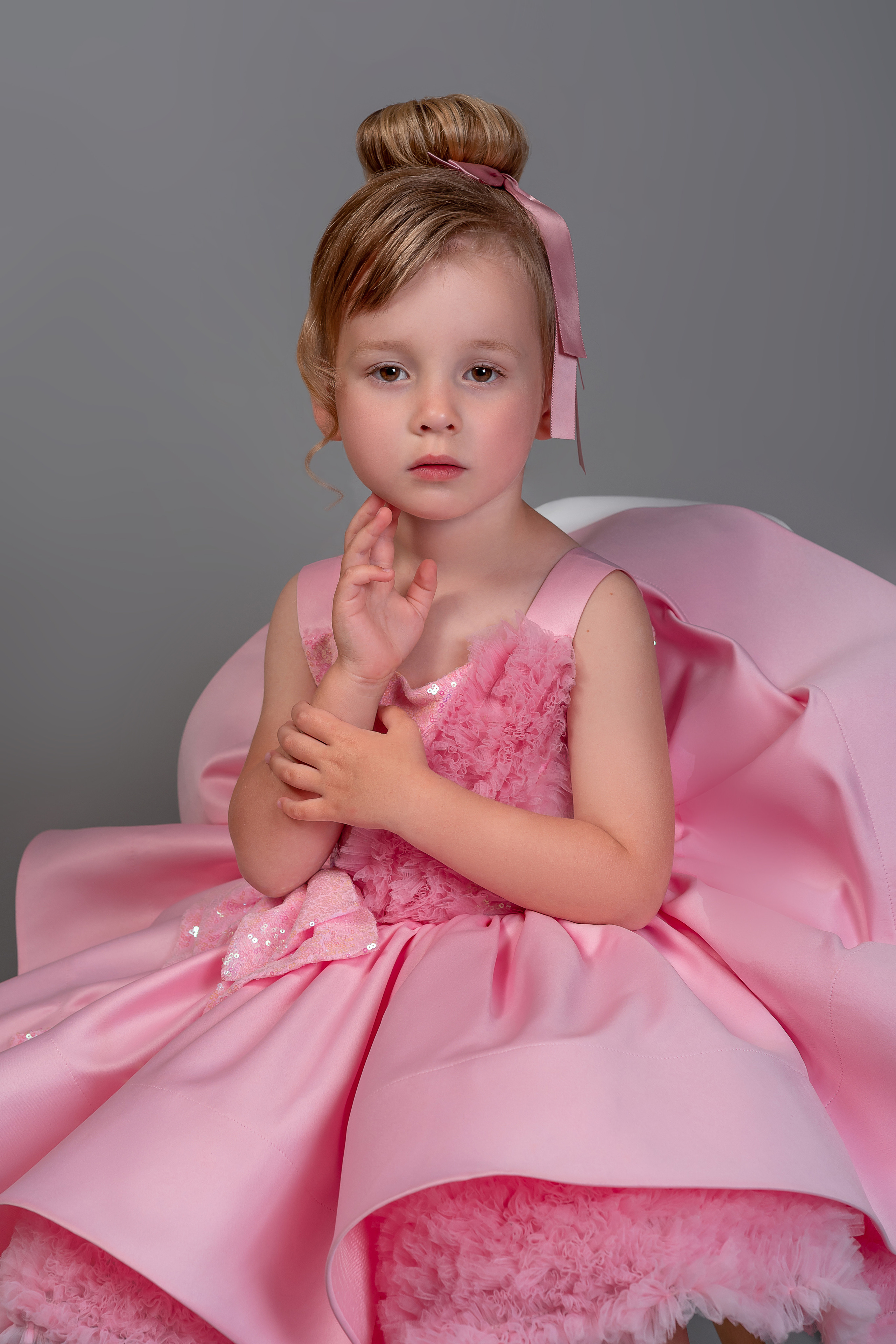 Полина в платьях. Семейный и детский фотограф Наталья Горда