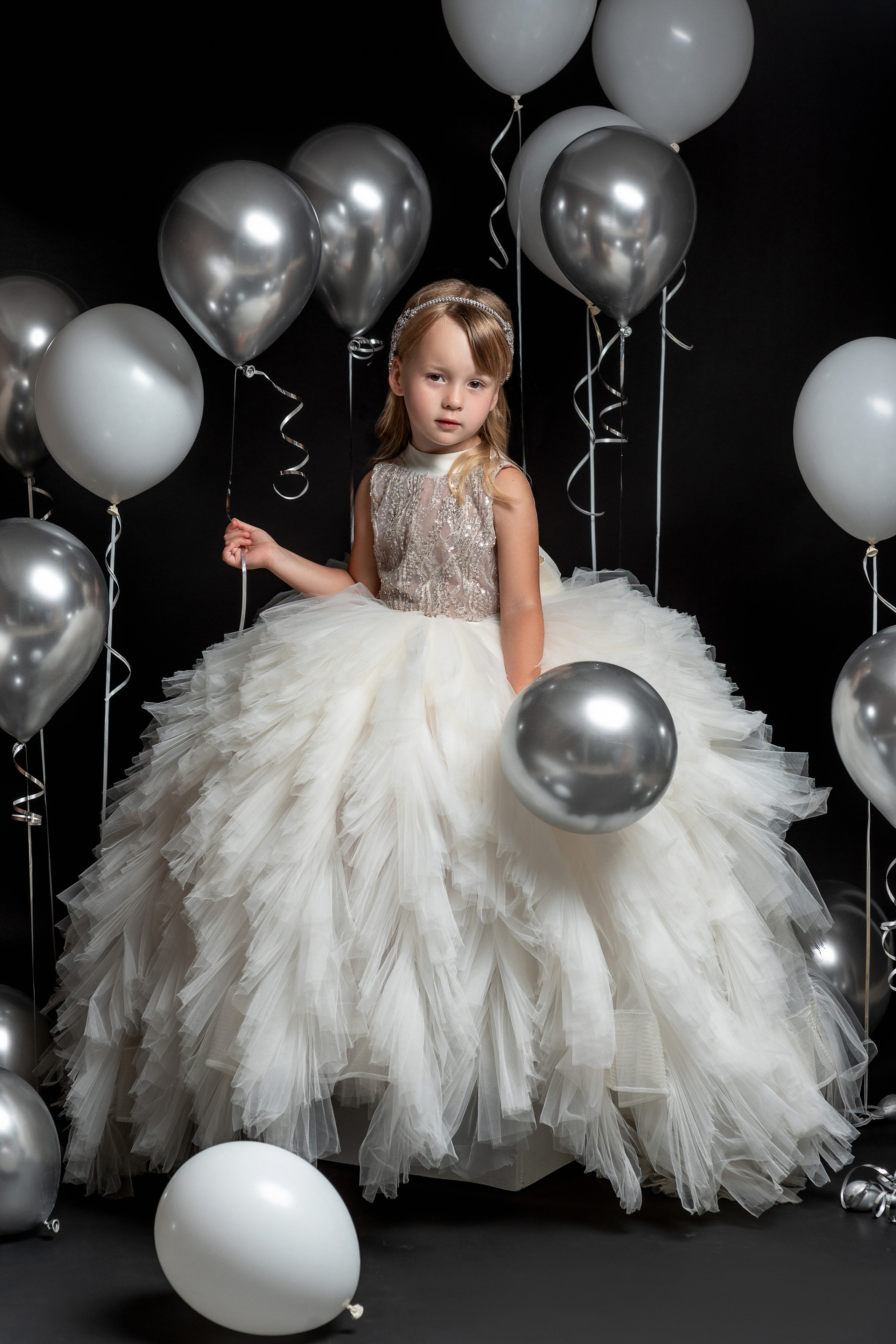 Полина в платьях. Семейный и детский фотограф Наталья Горда