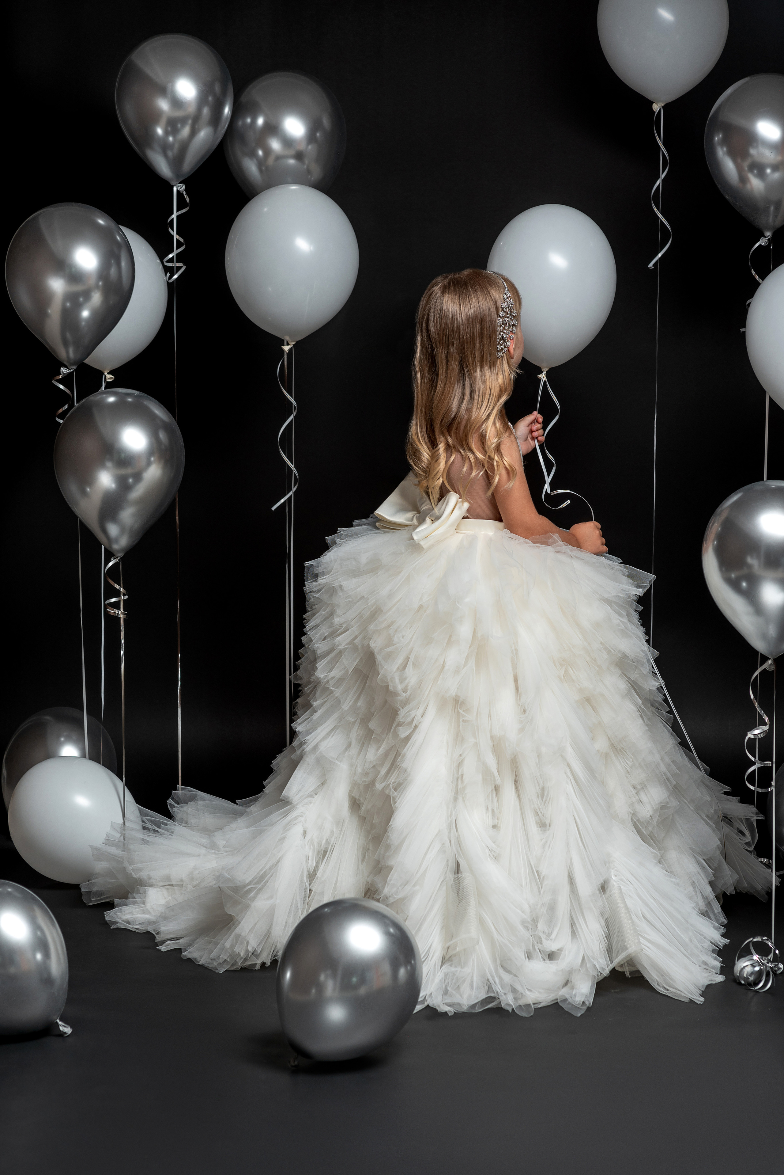 Полина в платьях. Семейный и детский фотограф Наталья Горда