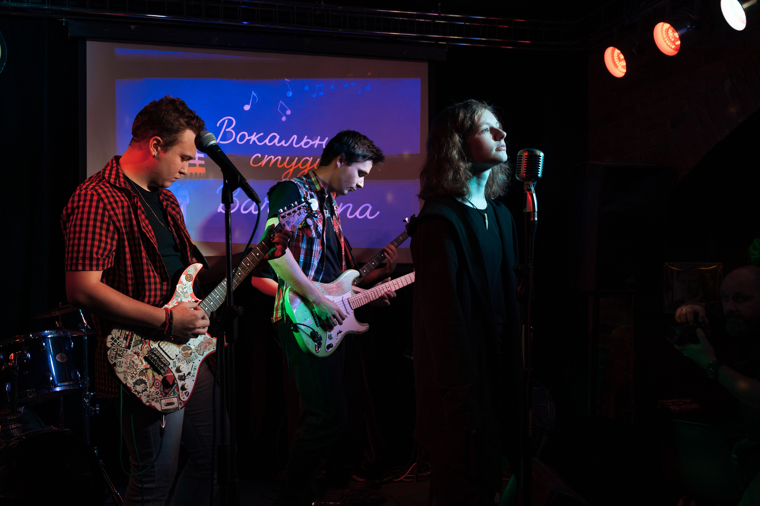 Концерт в баре «Черт Побери»