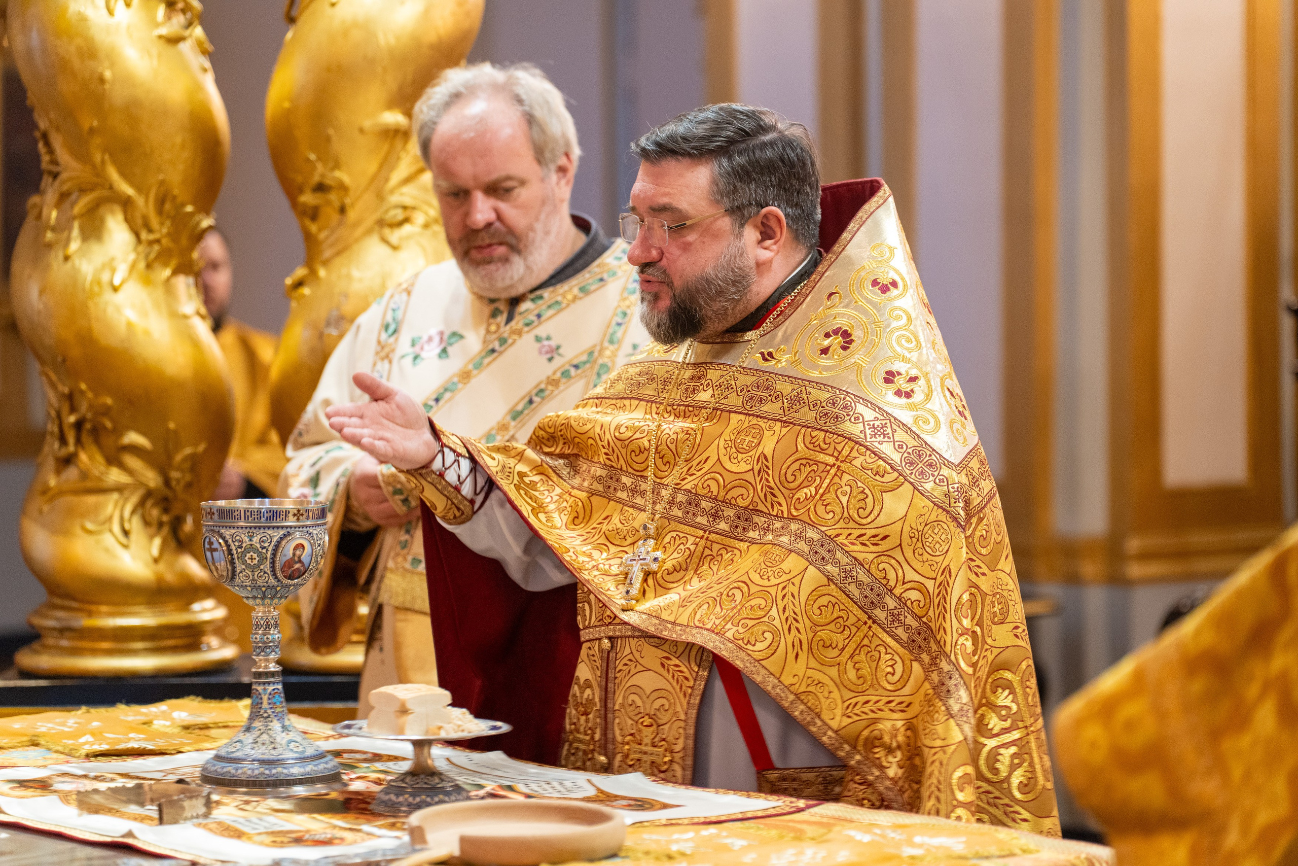 Неделя 20-я по Пятидесятнице. Память святых отцов VII Вселенского Собора. Иверской иконы Божией Матери. НИКОЛО-БОГОЯВЛЕНСКИЙ МОРСКОЙ СОБОР