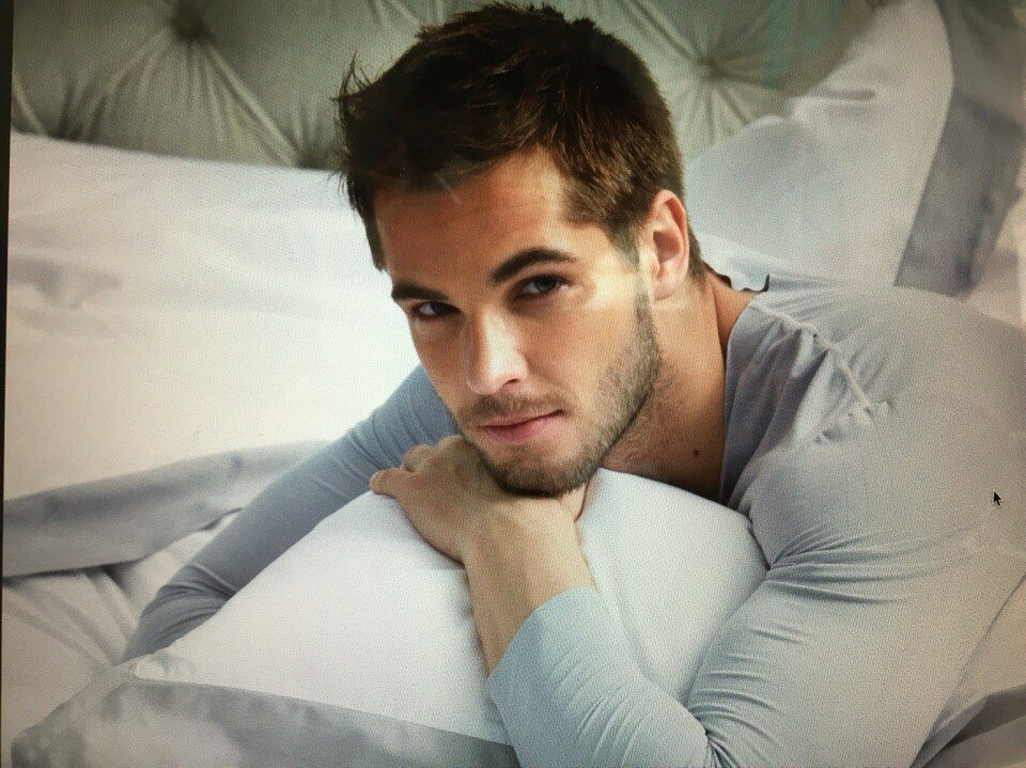 Парень модель. Продакшен г. Москва съемка мужской одежды, мужские модели, фото и видео, организация под ключ