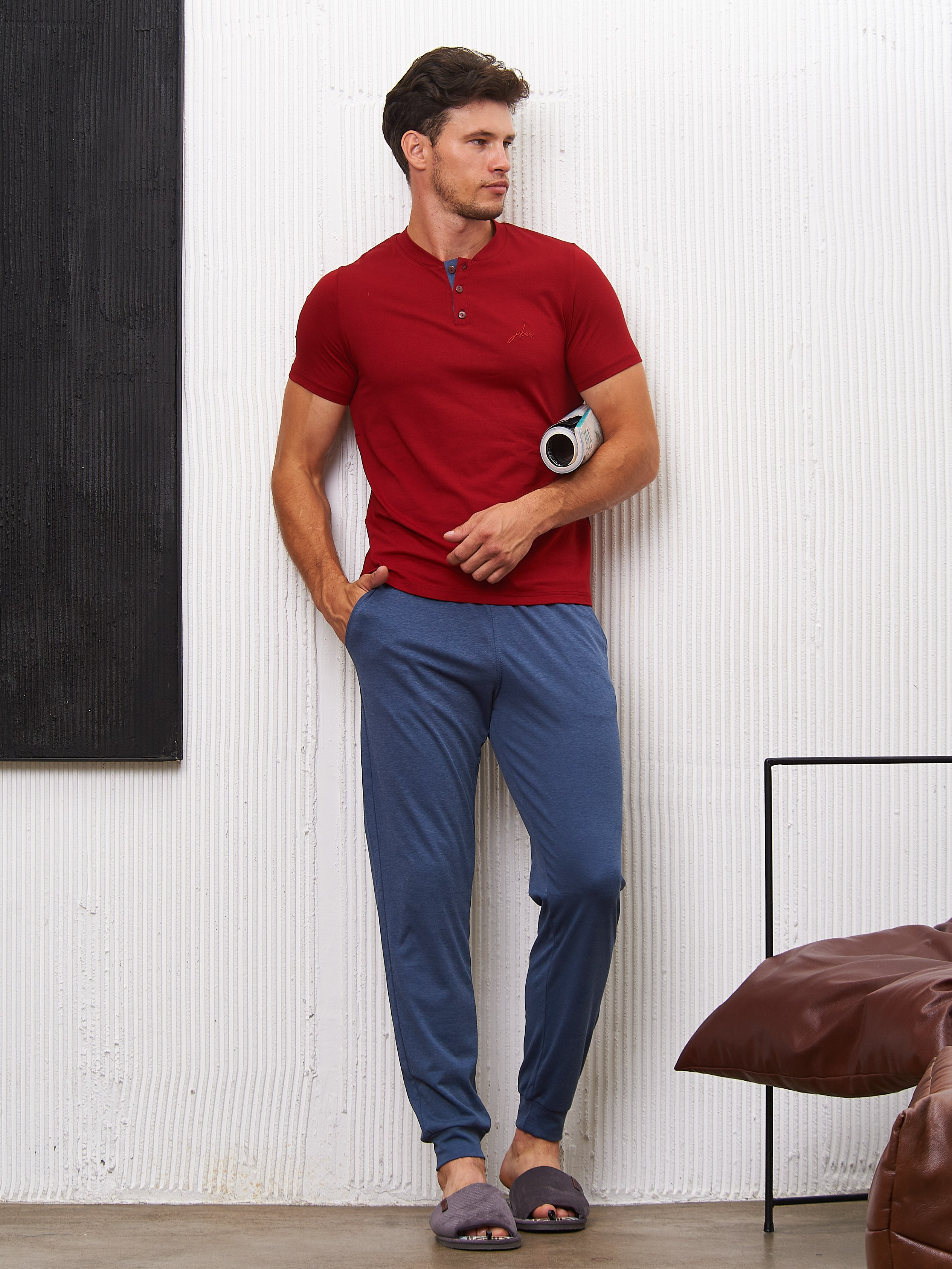 Модель Дима. Продакшен г. Москва съемка мужской одежды, мужские модели, фото и видео, организация под ключ