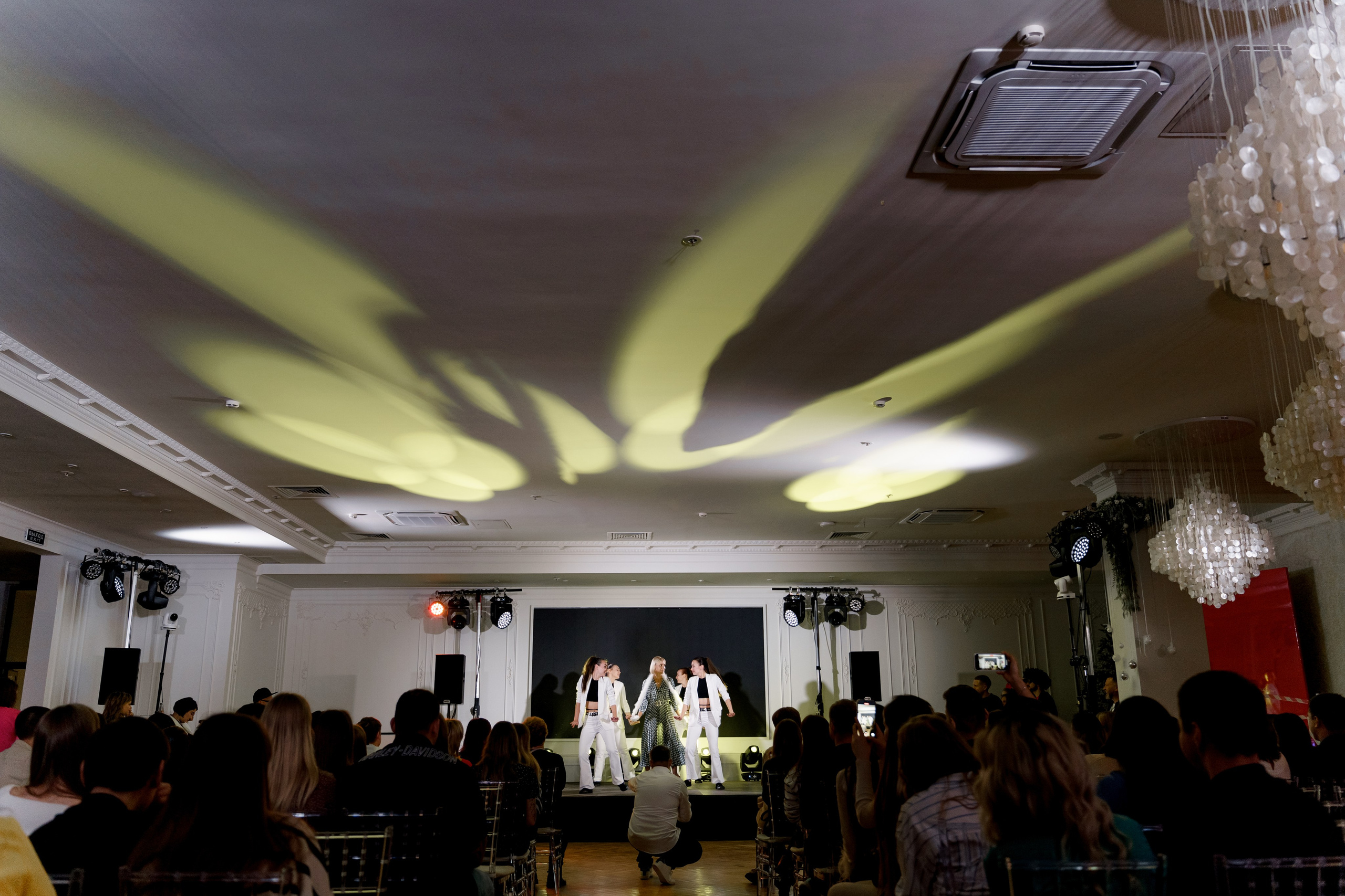 Выставка свадебных специалистов «Свадьба на 1000%». Свадебный фотограф в Санкт-Петербурге