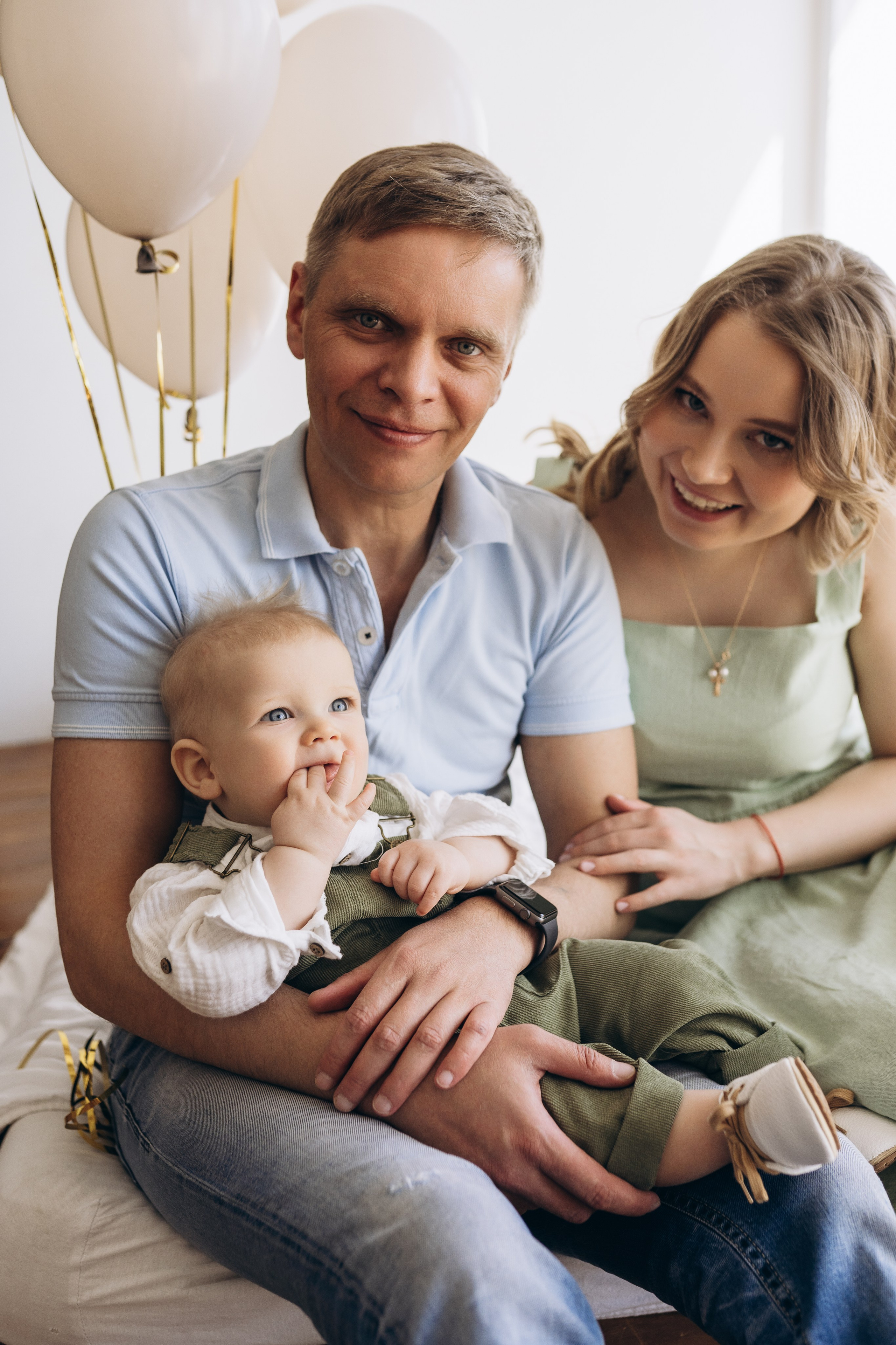 Семейная фотосессия в студии в Москве, семейный фотограф Анна Полушина. Свадебный фотограф в Москве Анна Полушина