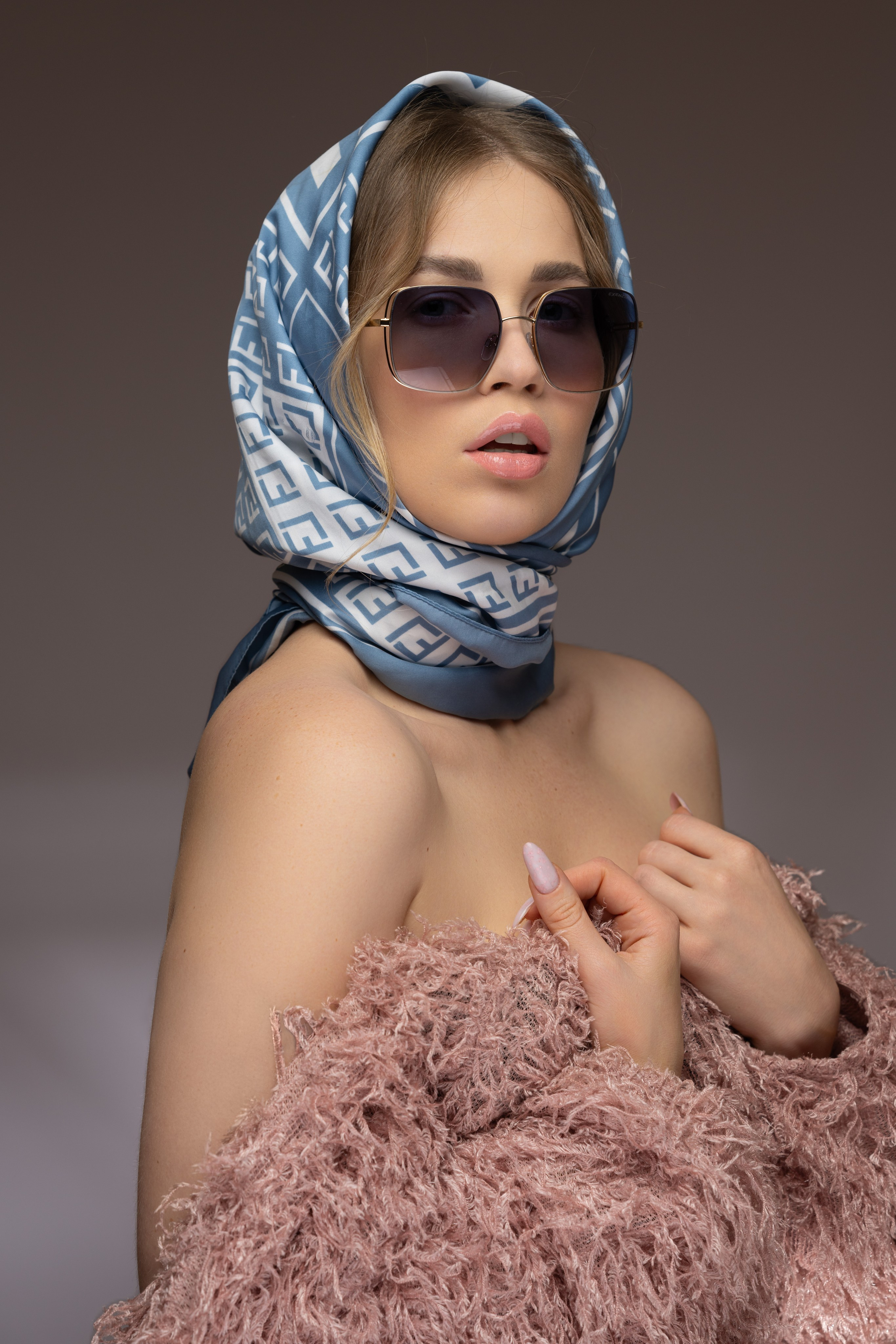 Студийные портреты. Фотограф Илья Неверов