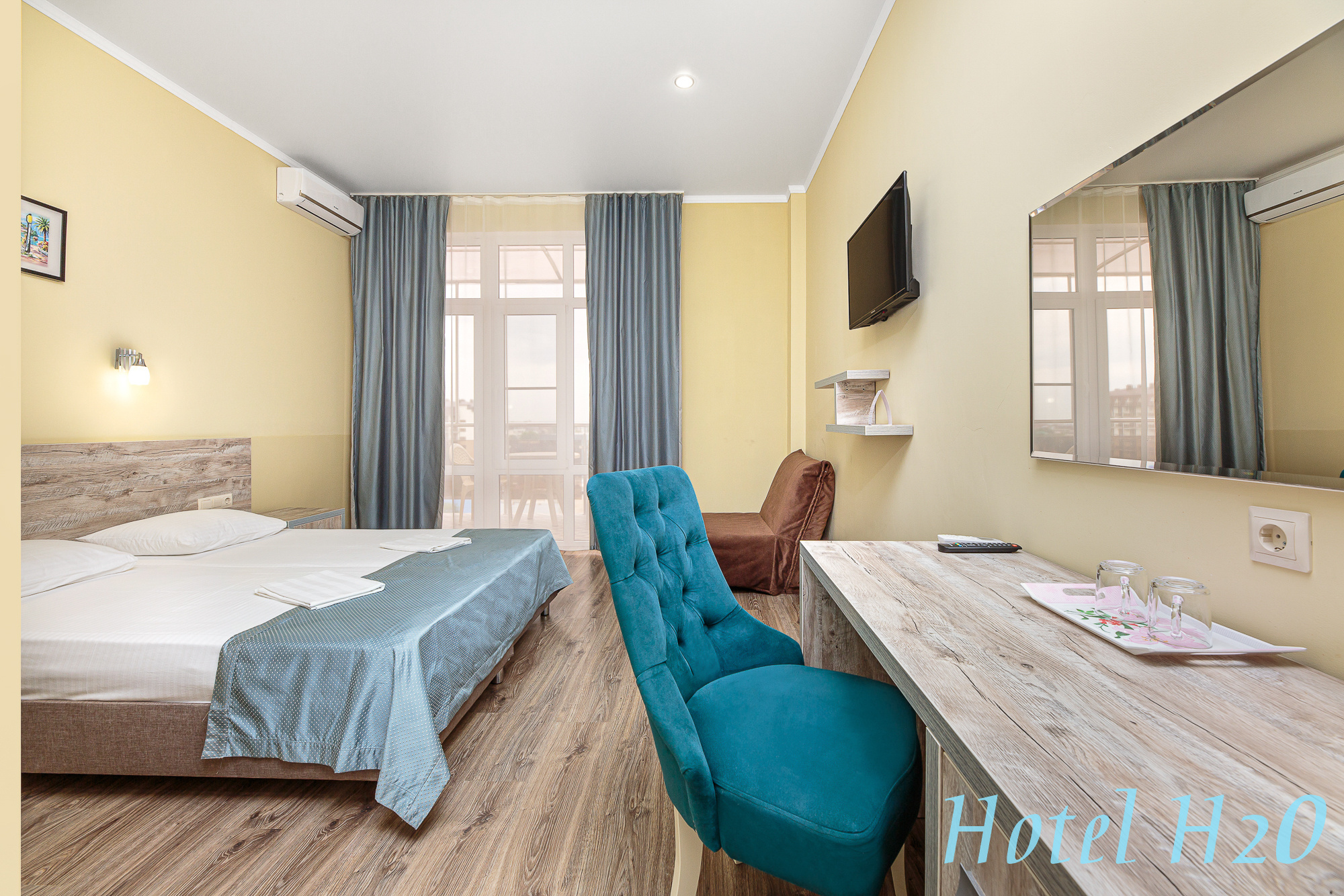 Renatphoto-Фотограф в Анапе, снимаю интерьеры и экстерьеры. Профессиональная фотосъёмка интерьеров, предметная фотосессия еды для меню г. Анапа