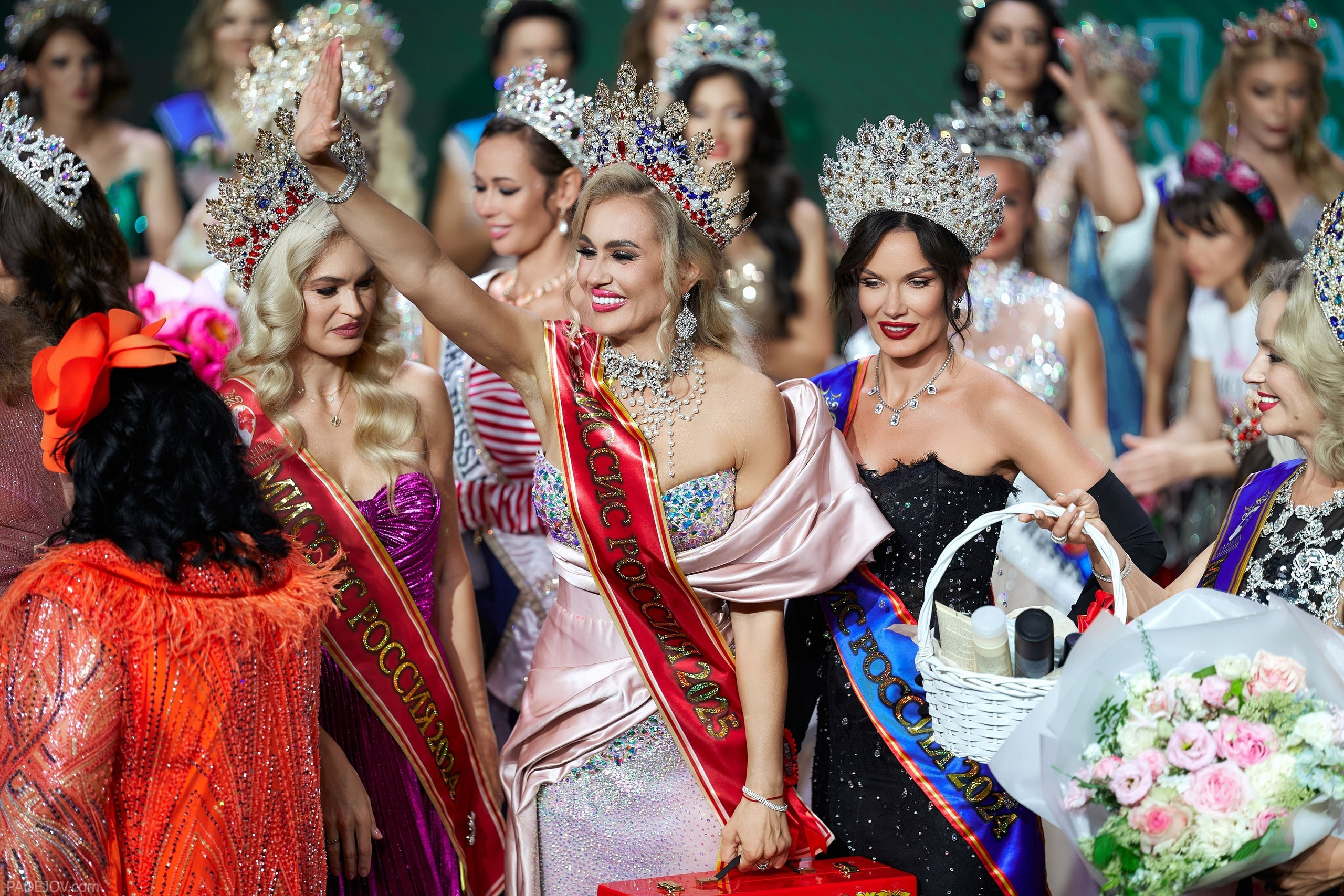 Миссис Россия 2025. Александр Падежов — фотограф в Москве | Репортаж, бизнес, студия, свадьбы, семья