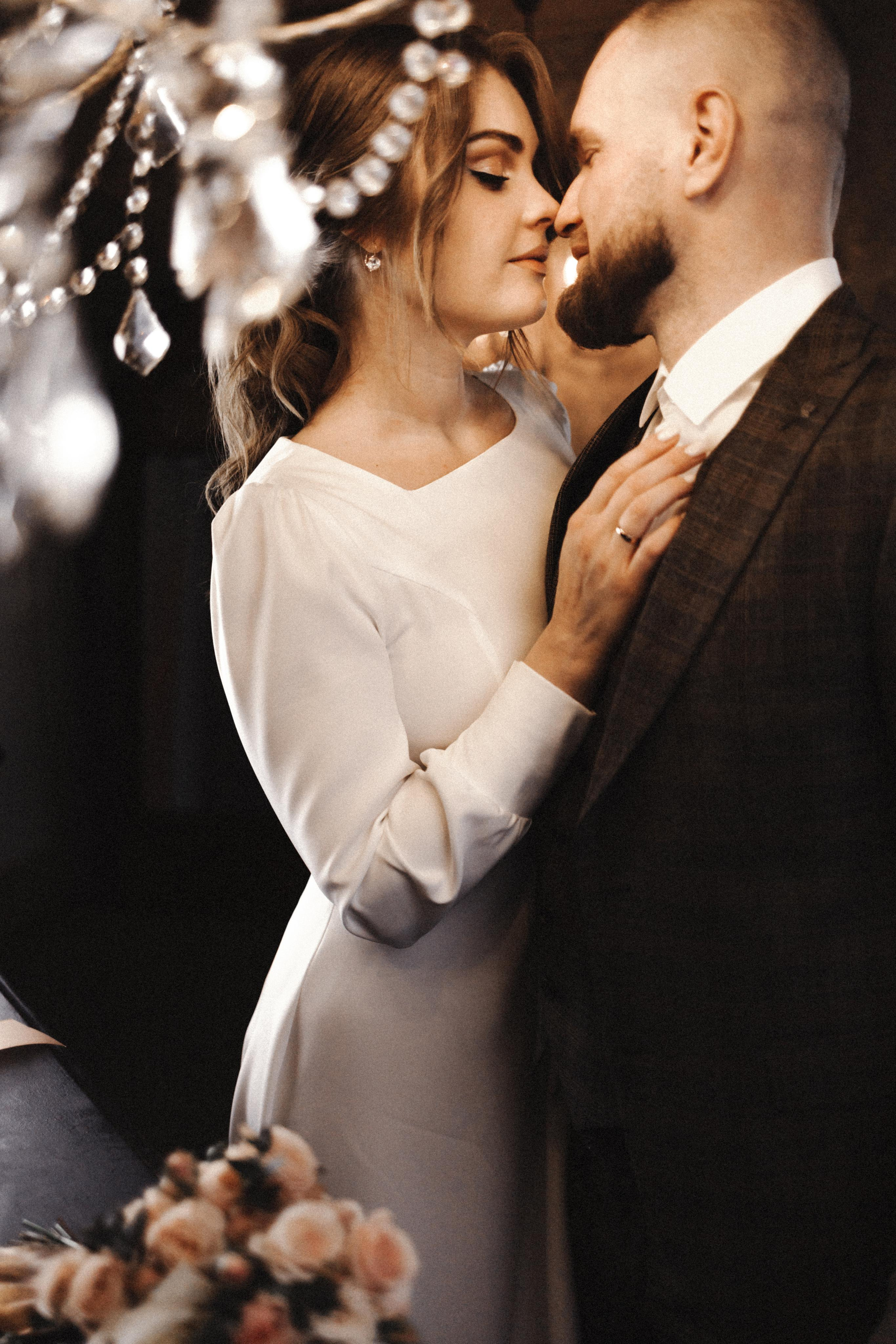 Катя и Юра. Wedding love-story в студии. Портретный и семейный фотограф в Саратове Елена Шустова