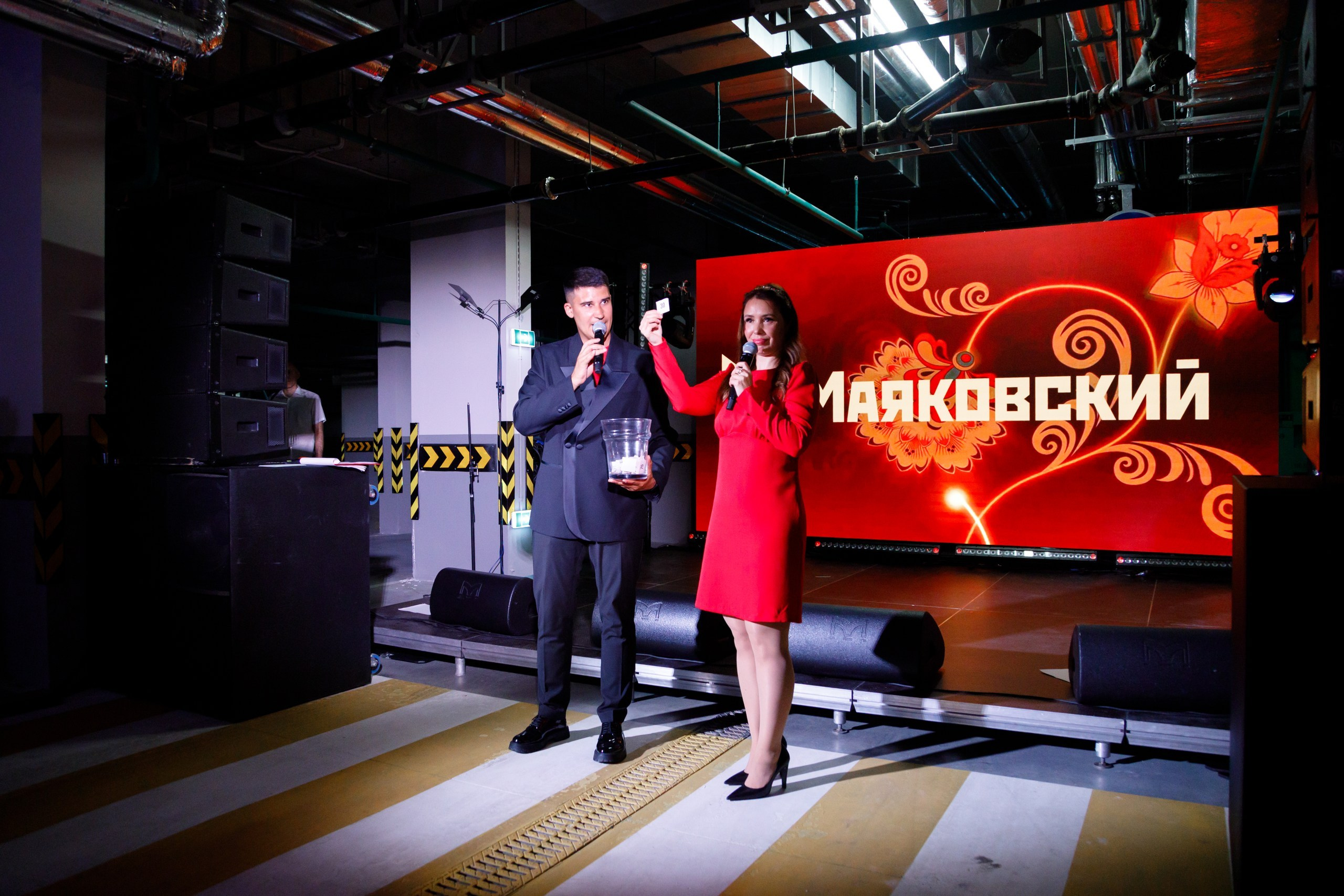 «Русский код» в ЖК Маяковский. Бизнес фотограф в Новосибирске Александр Рощин