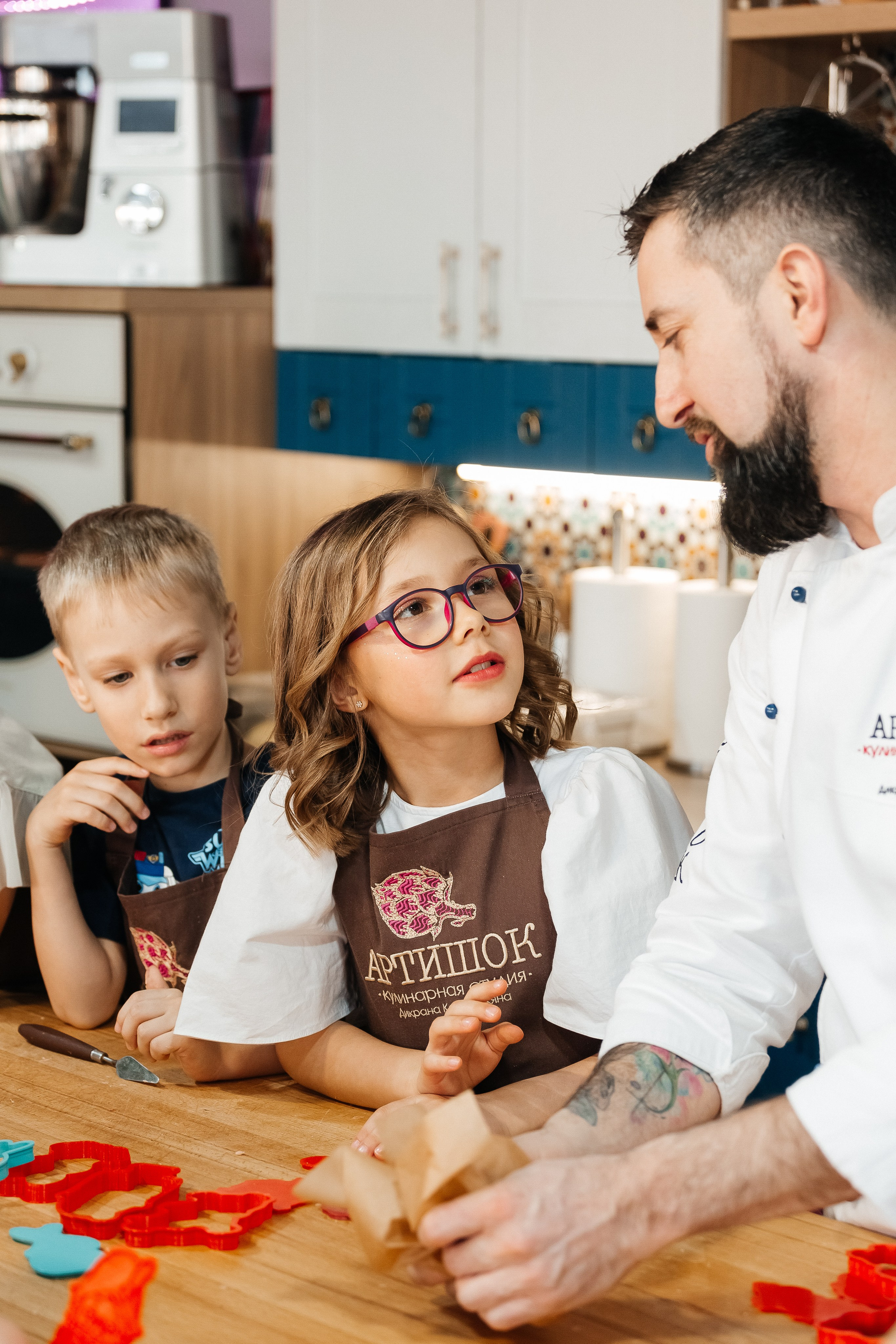 Детский мастер-класс в «АРТиШОК». Фотограф Кемерово | Сергей