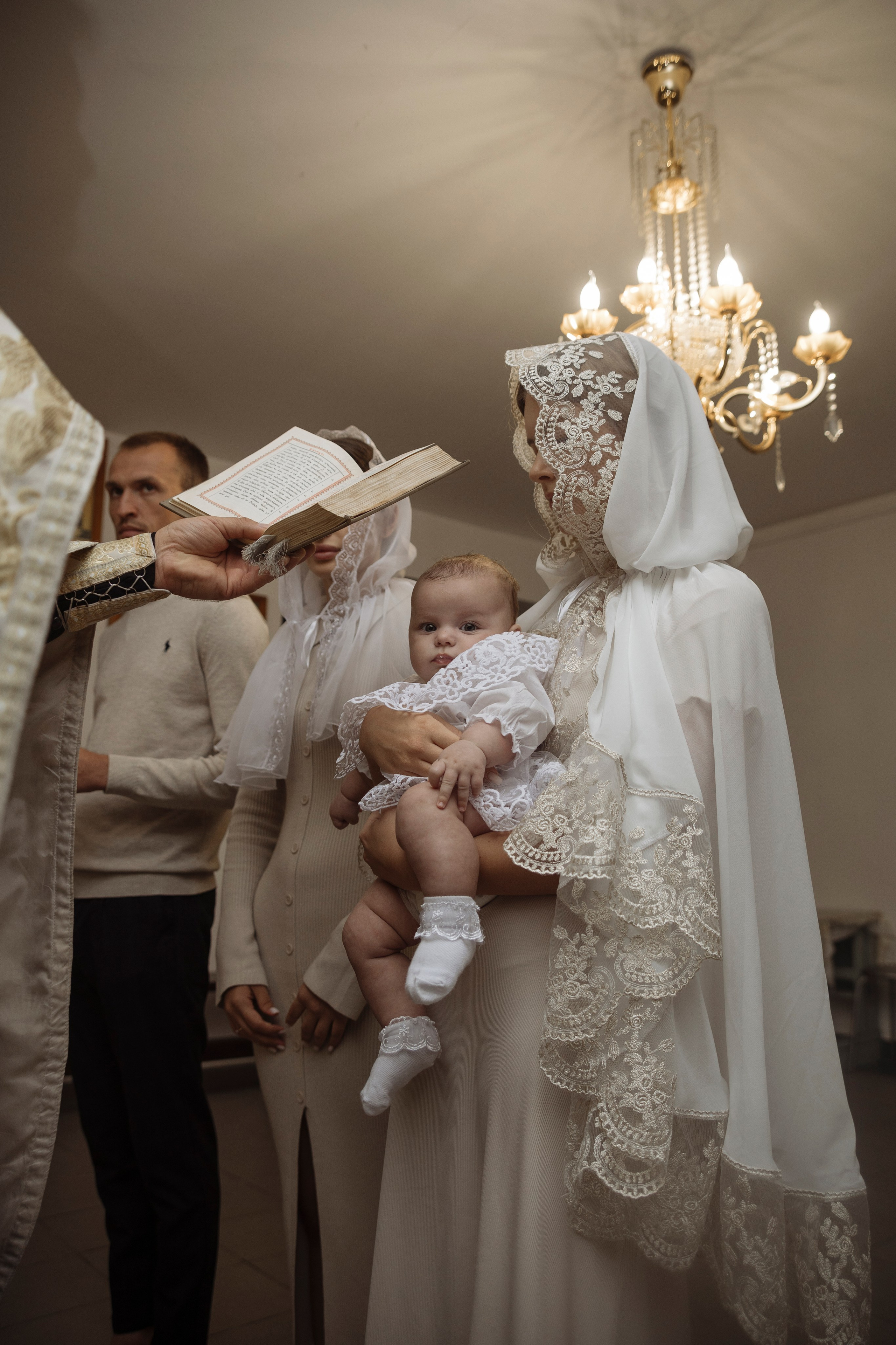 Крещение Эсмира. Я — фотограф, который помогает запечатлеть самые важные моменты вашей жизни!