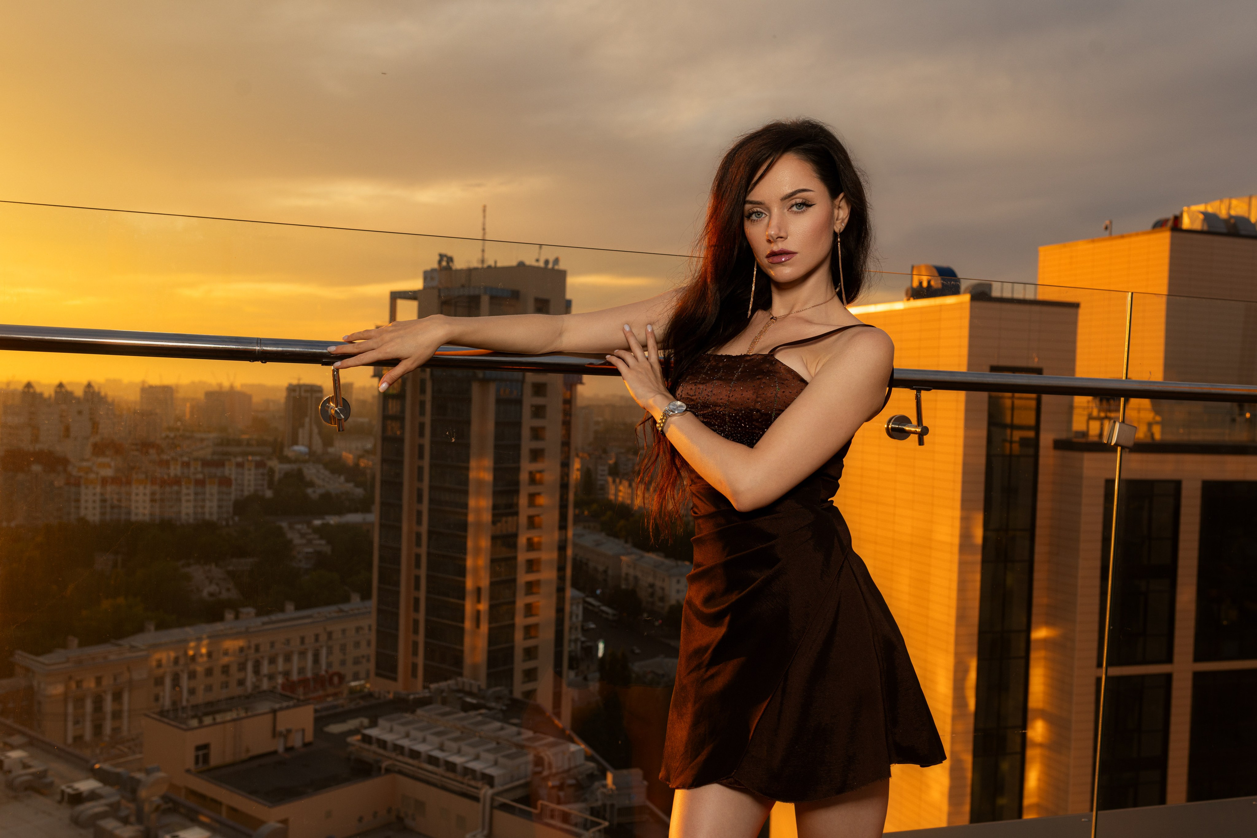 Вечерняя съемка на крыше ГЧ с Екатериной в формате для «себя». Дмитрий Шульгин, портретный фотограф в Воронеже