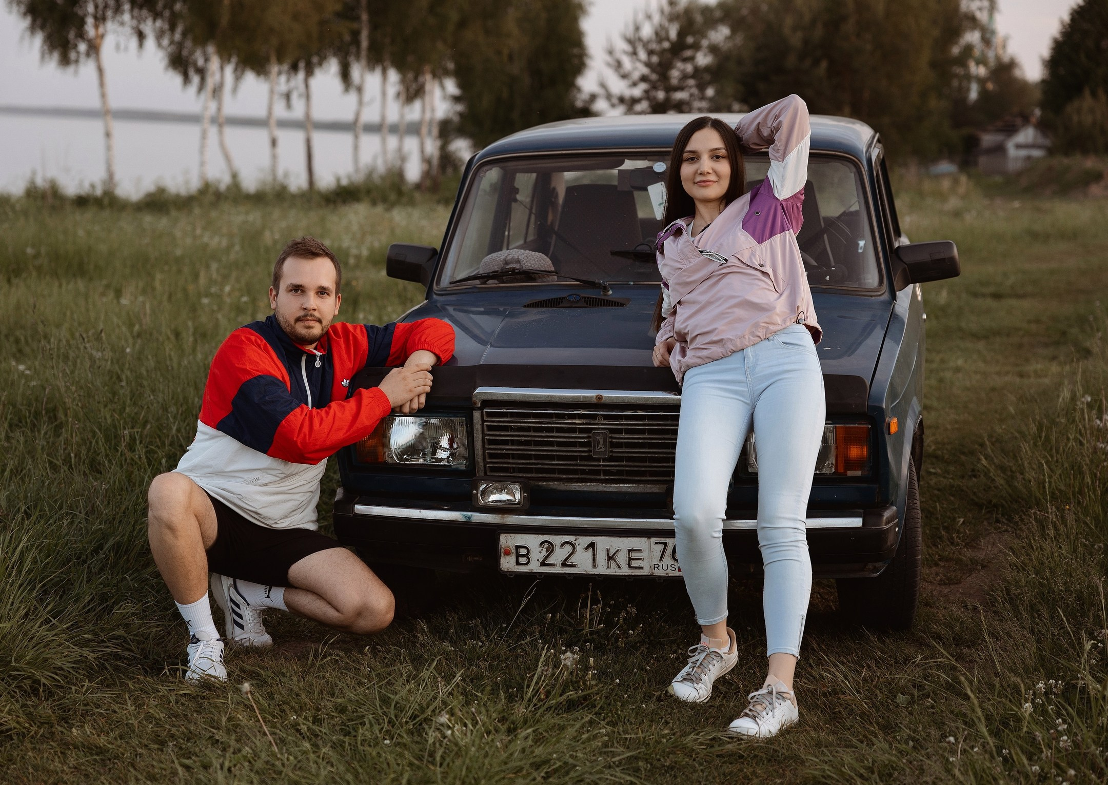 машина пара целуется