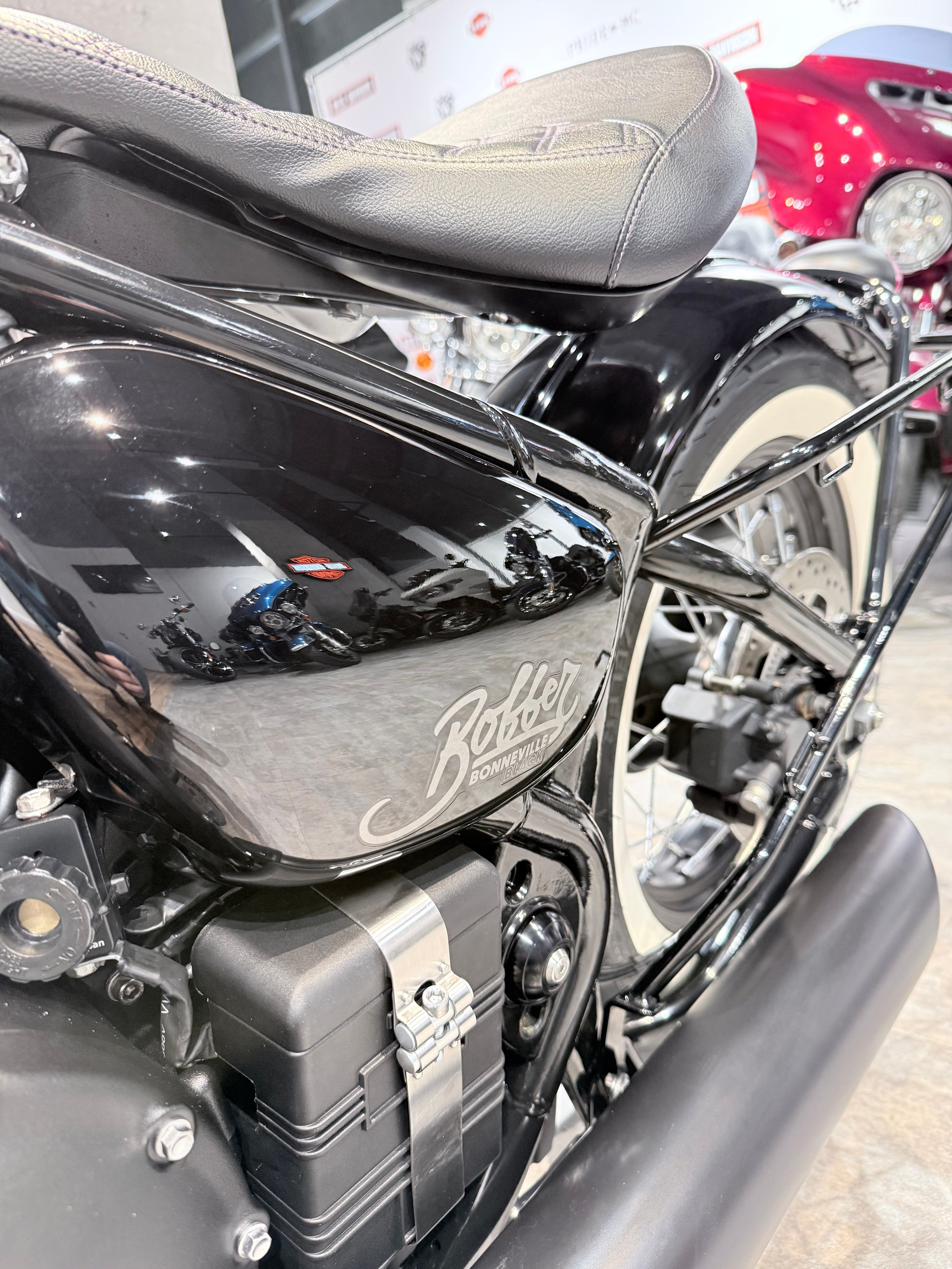 Triumph Bobber NEW. Hello Davidson, Москва. Только хорошие мотоциклы…