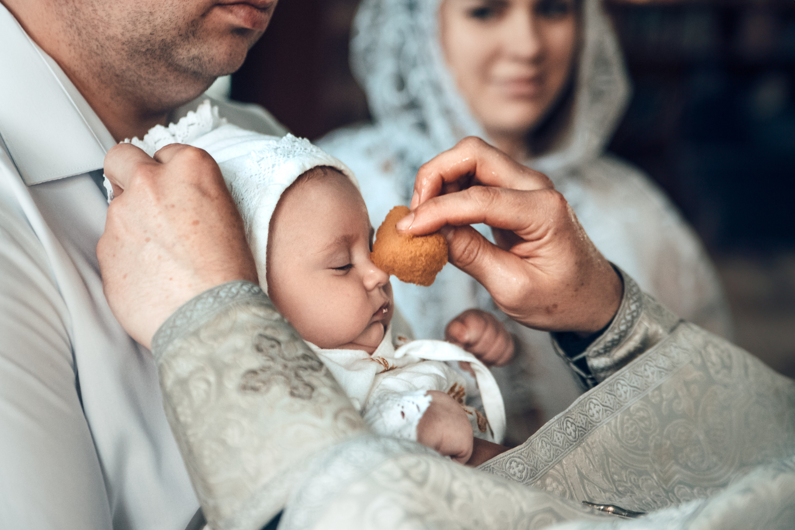 Крещение Василисы. Семейный фотограф в Калуге Ирина Ушакова. Фотограф на роды
