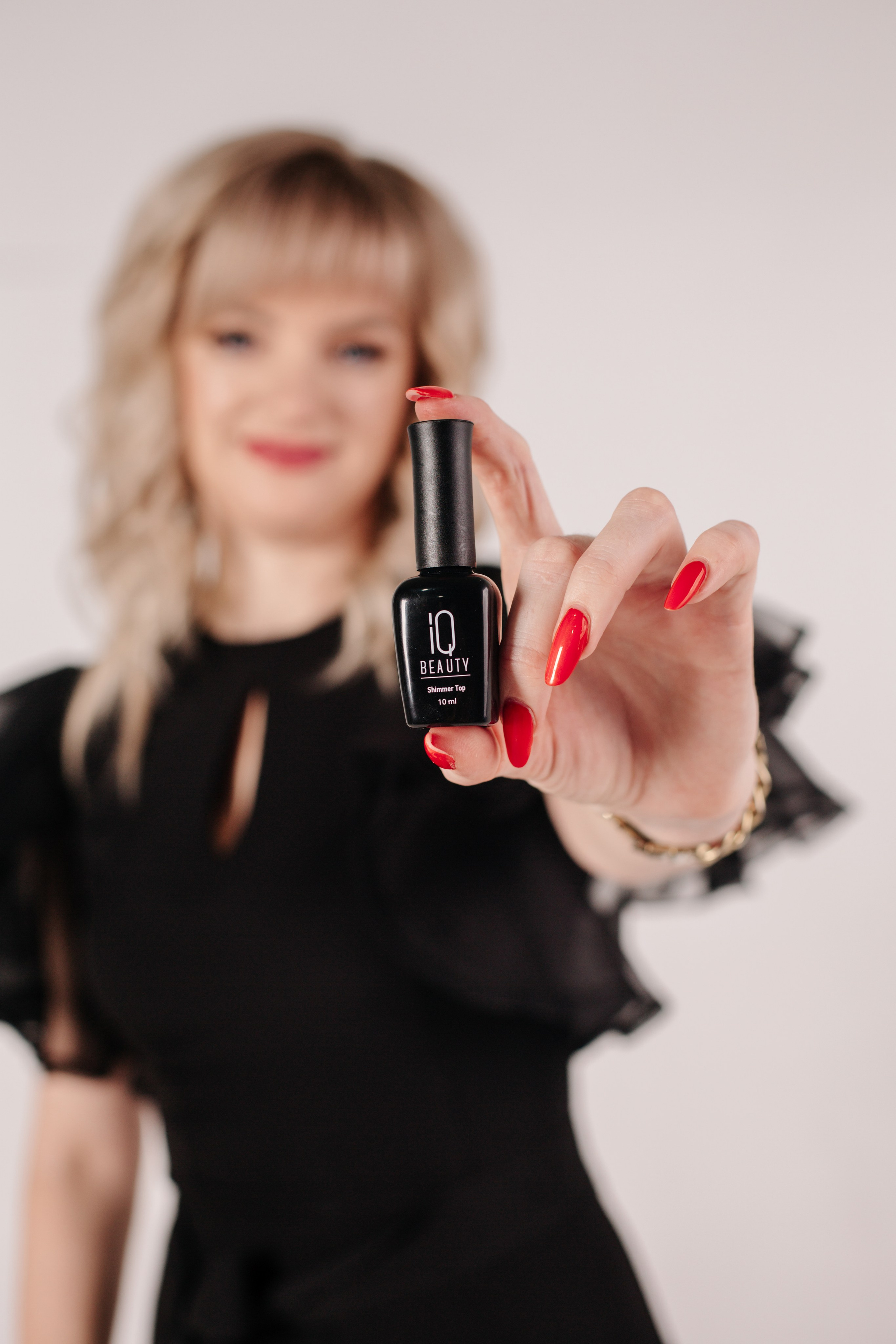 Алла (контент-съёмка для мастера по маникюру-2). Семейный и свадебный фотограф в Воронеже Майя Добровольская