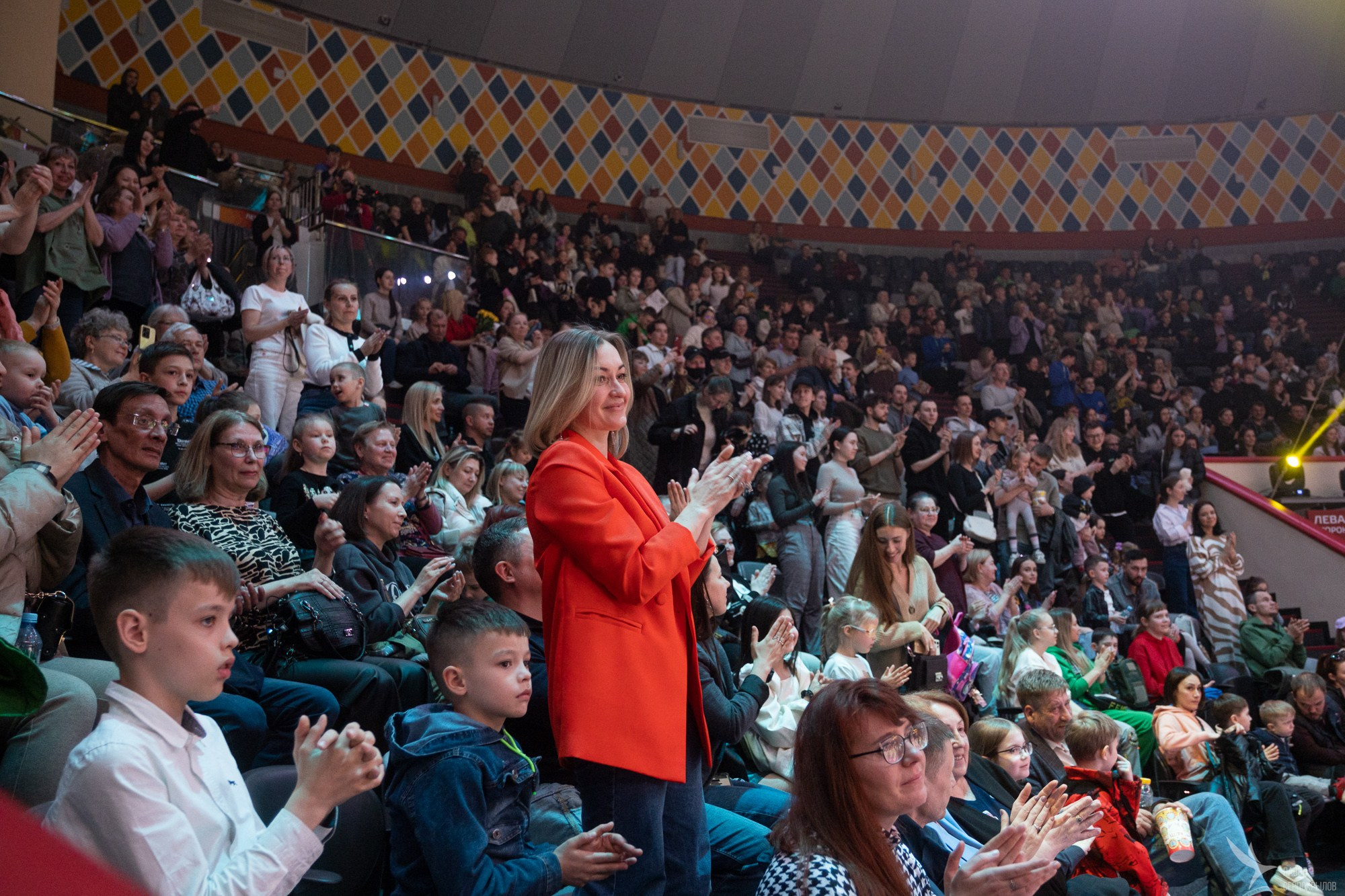 Гала-представление ЭВОЛЮЦИОНЕРЫ. Репортажный фотограф в Казани Павел Серпокрылов