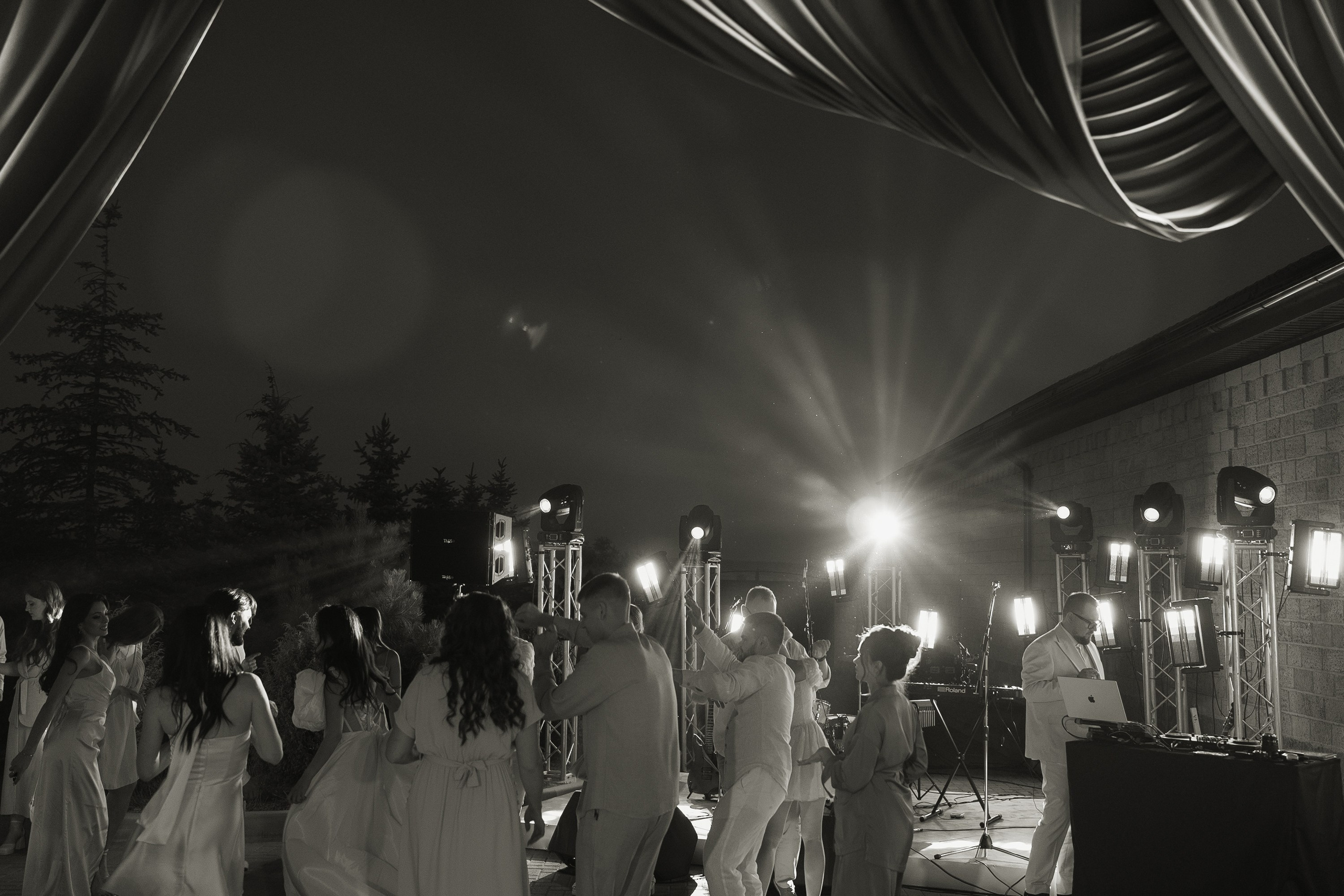 V&E | On The Moon. Свадебная фотография и видеосъёмка