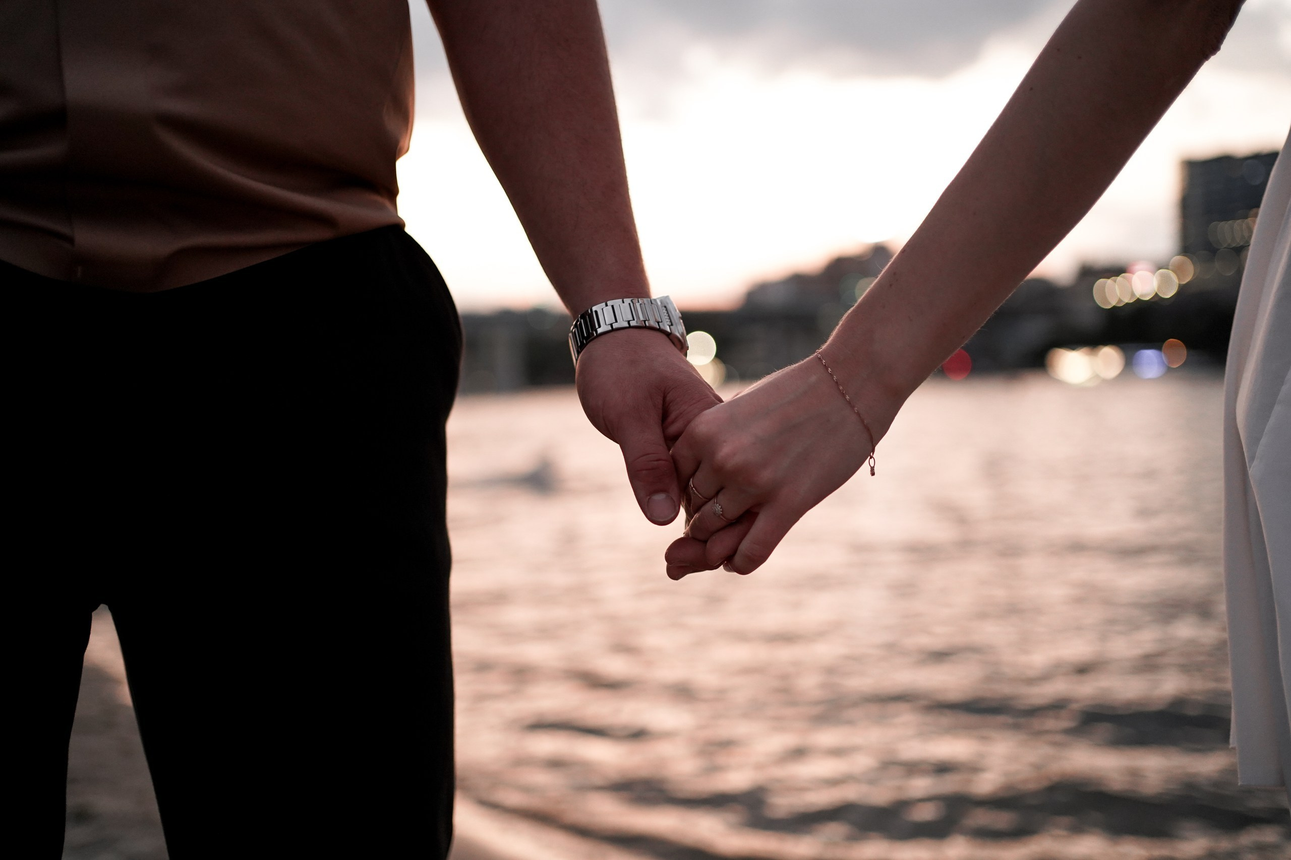 Фотограф на парную фотосессию love story в Ростове-на-Дону. Левый берег Дона. Свадебный фотограф в Ростове-на-Дону. Таинство Крещения и Венчания, семейные фотосессии. Алёна Чёботова