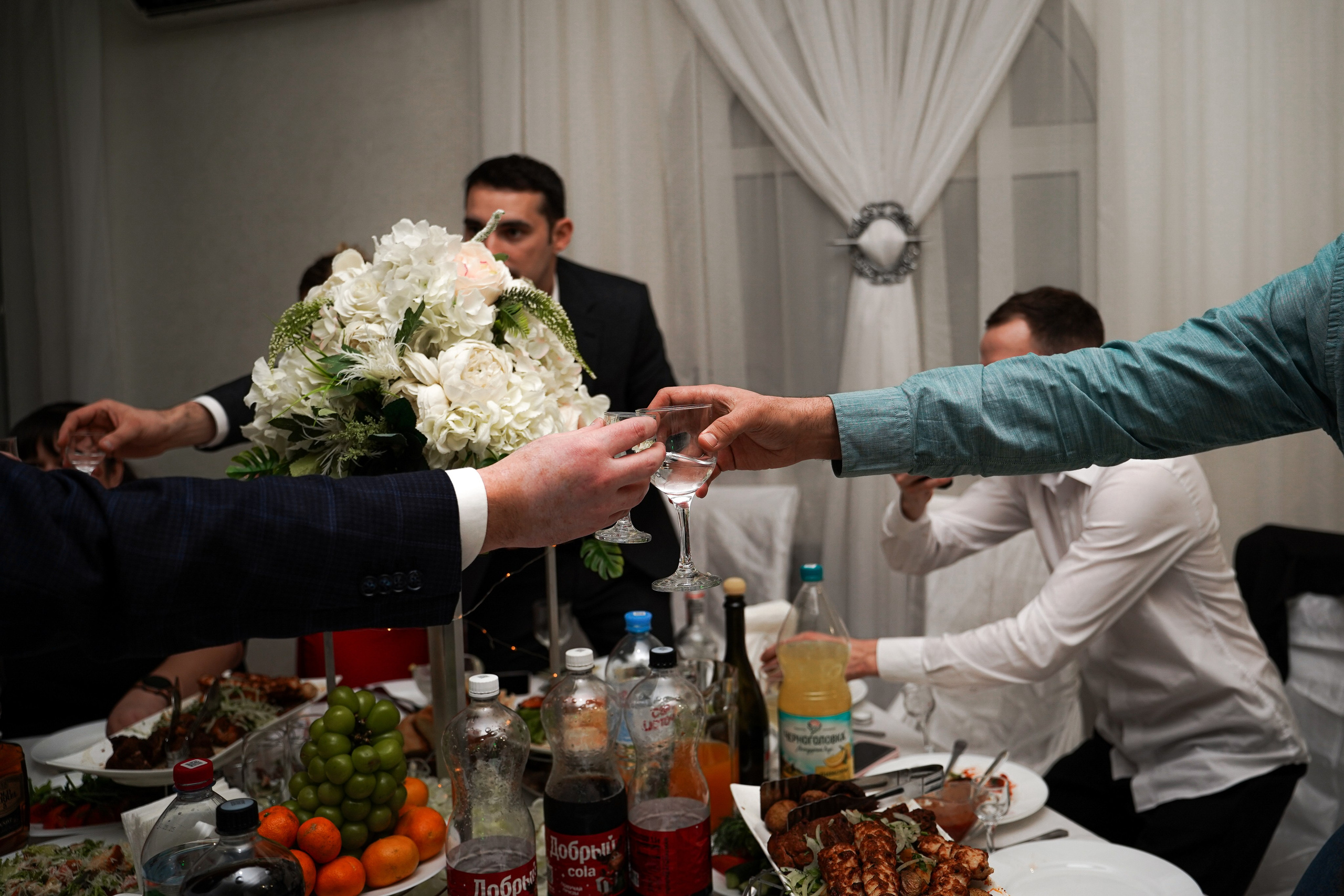 Свадебный банкет в ресторане «Верона». Свадебный фотограф в Ростове-на-Дону. Таинство Крещения и Венчания, семейные фотосессии. Алёна Чёботова