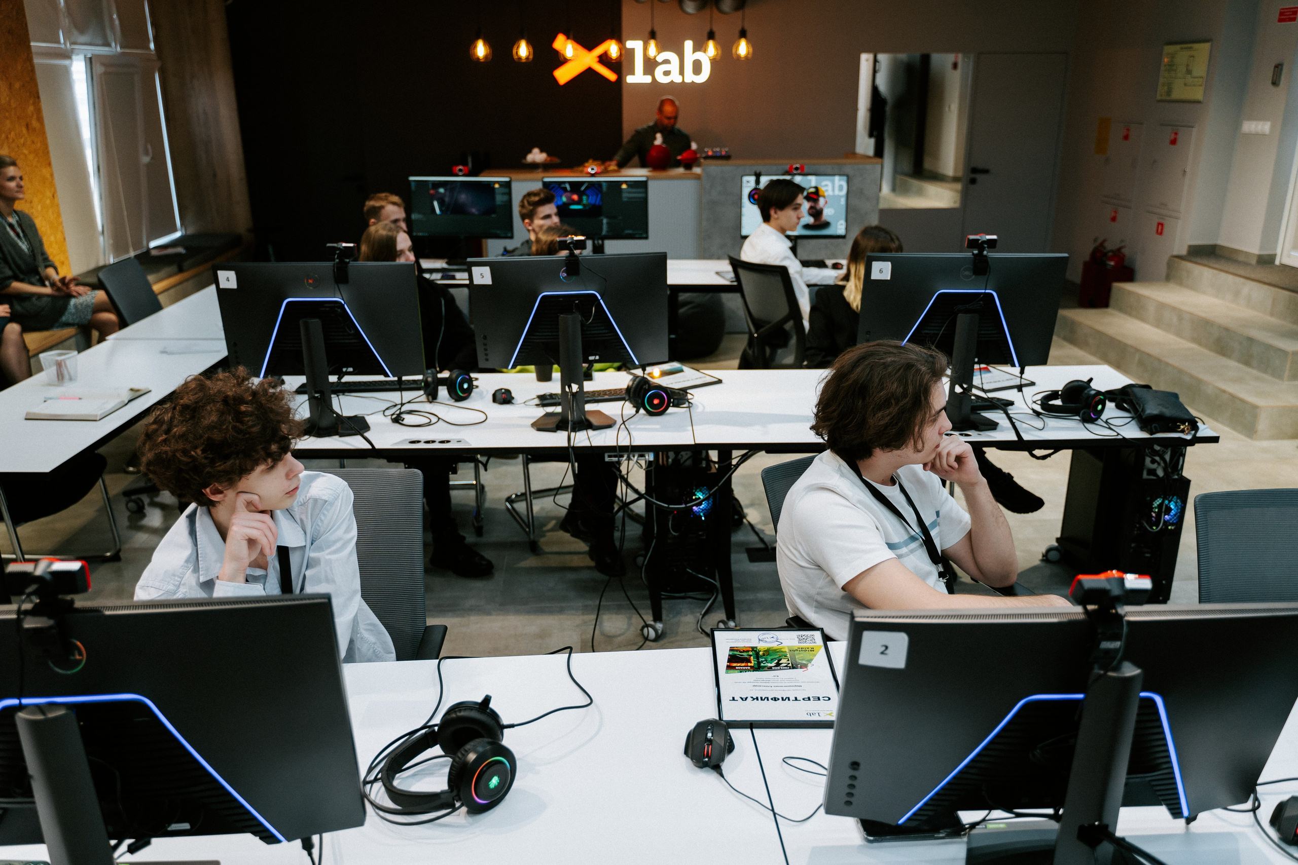 CarX. Создаю контент для бизнеса- Андрей Корниенко и упаковываю компании и экспертов в Краснодаре