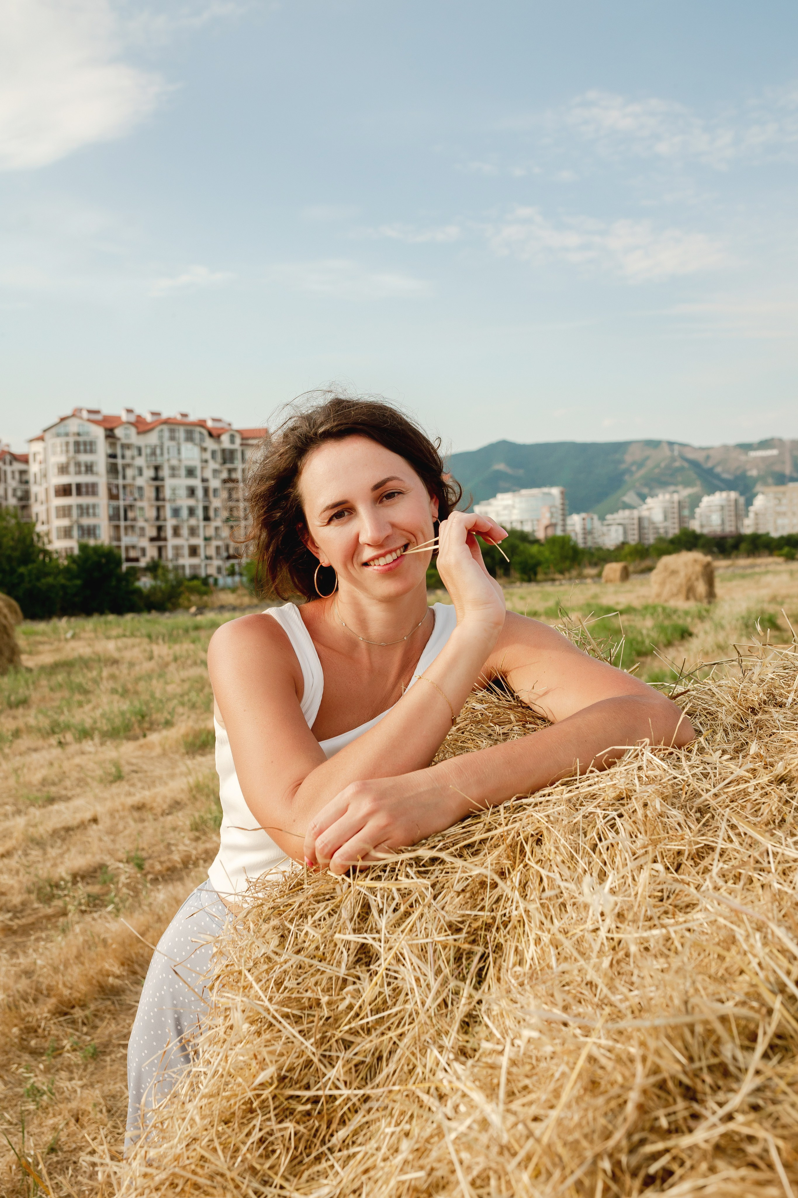 Наталья с детьми и мамой. Wedding and family photographer in Gelendzhik Victoria Balashova