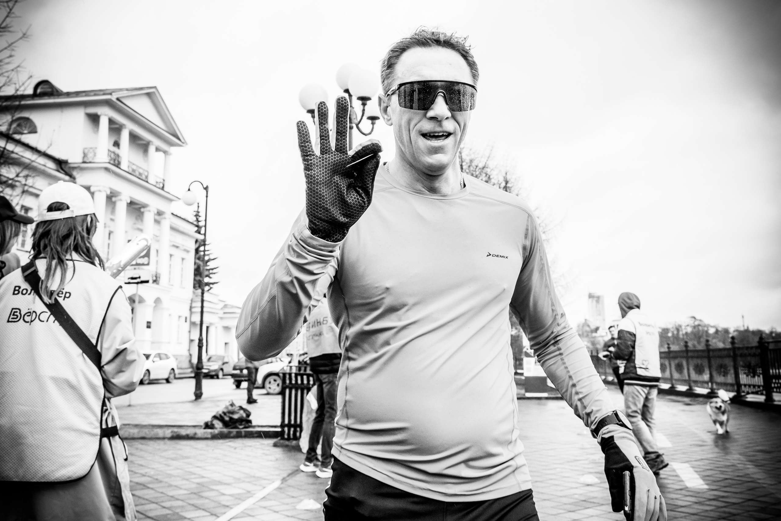 Слава где фотки?