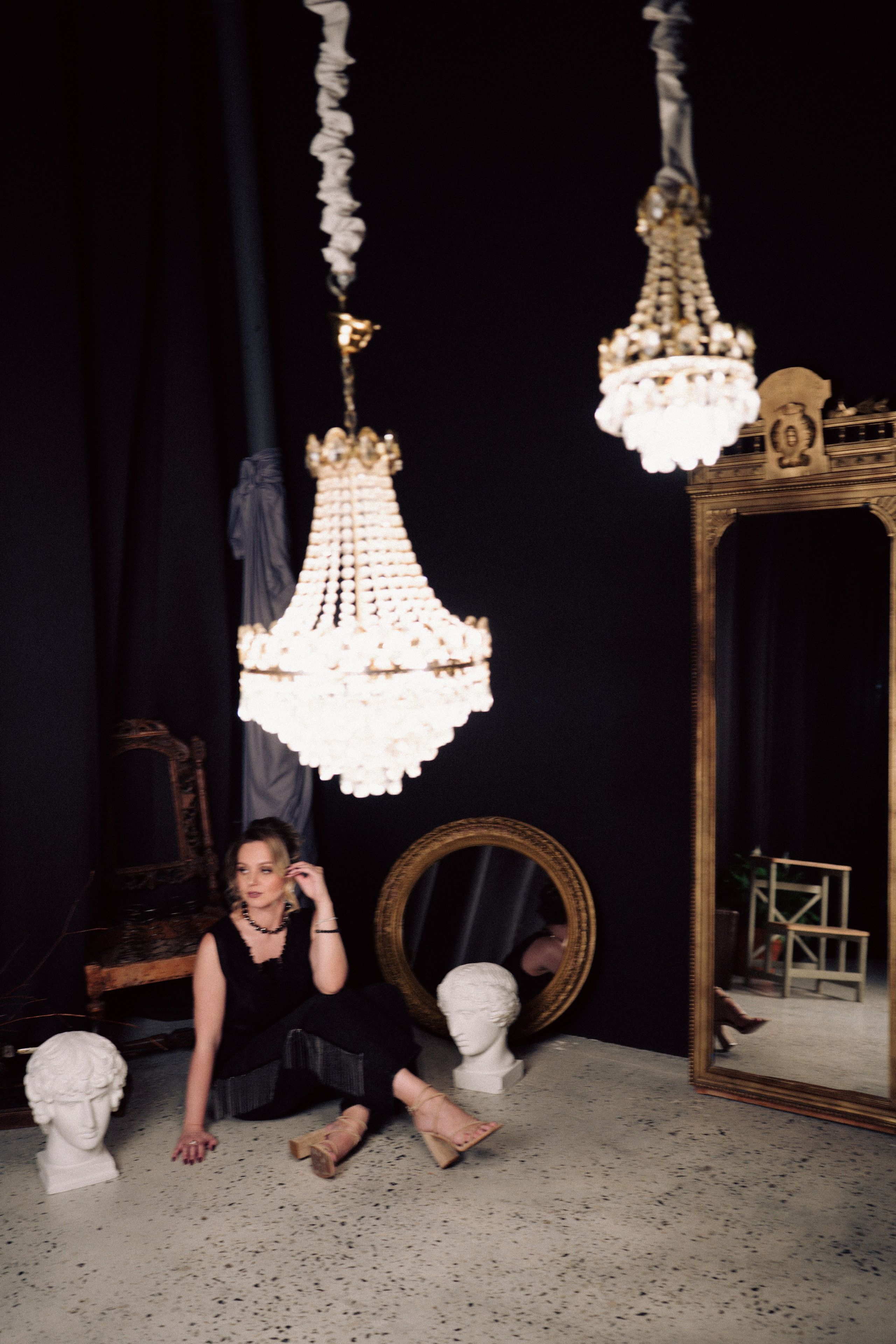 НОВОГОДНЯЯ ФОТОСЕСИИЯ В СТУДИИ ДЛЯ ДЕВУШКИ И ПРОГУЛКА ПО ЧЕРНЫШЕВСКОЙ. Профессиональный фотограф, Санкт-Петербург — Виктория Богомолова