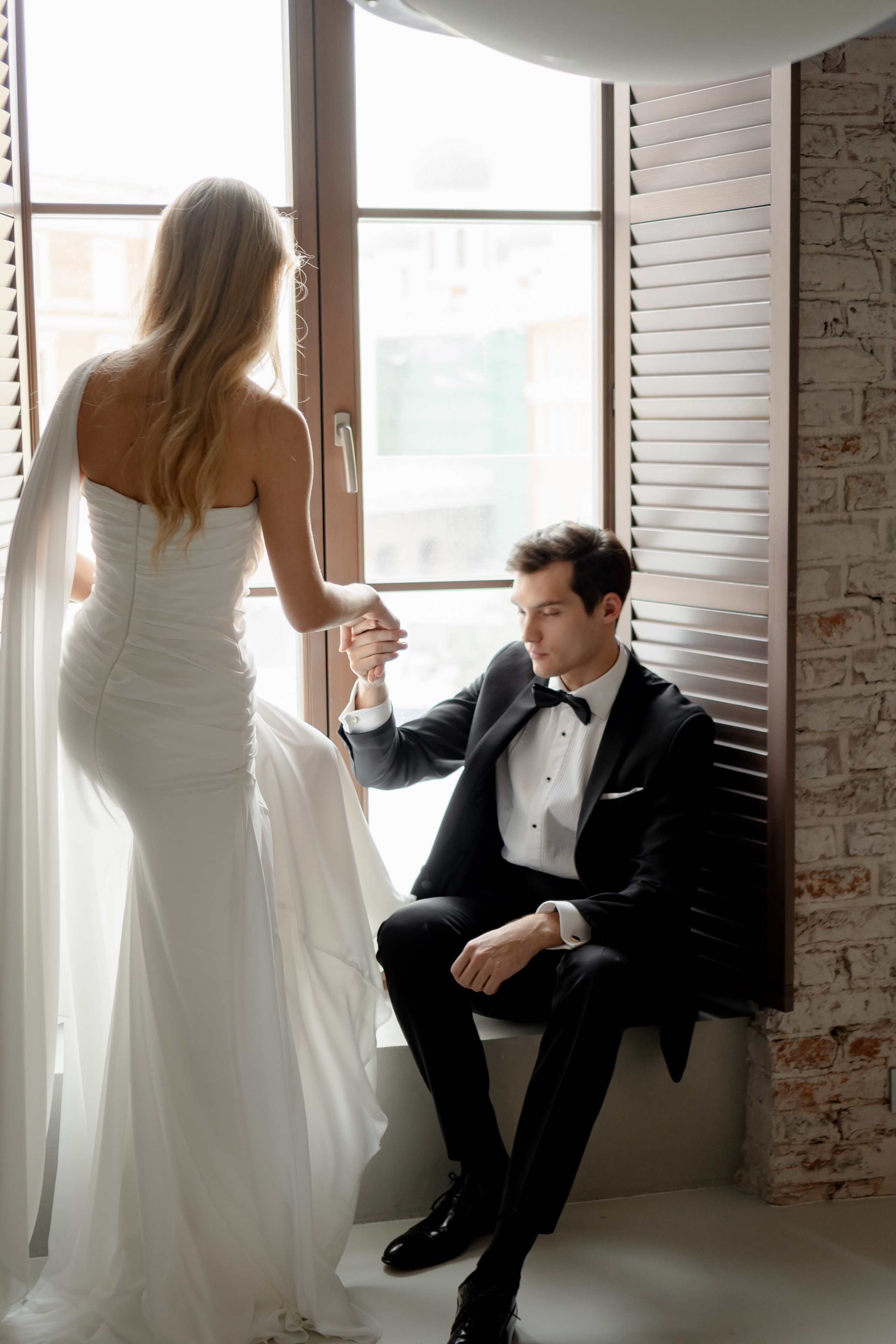 ЭЛЕГАНТНАЯ СВАДБЕНАЯ СЬЕМКА ЖЕНИХА И НЕВЕСТЫ В ДОРОГОМ ОТЕЛЕ САНКТ-ПЕТЕРБУРГА. Профессиональный фотограф, Санкт-Петербург — Виктория Богомолова