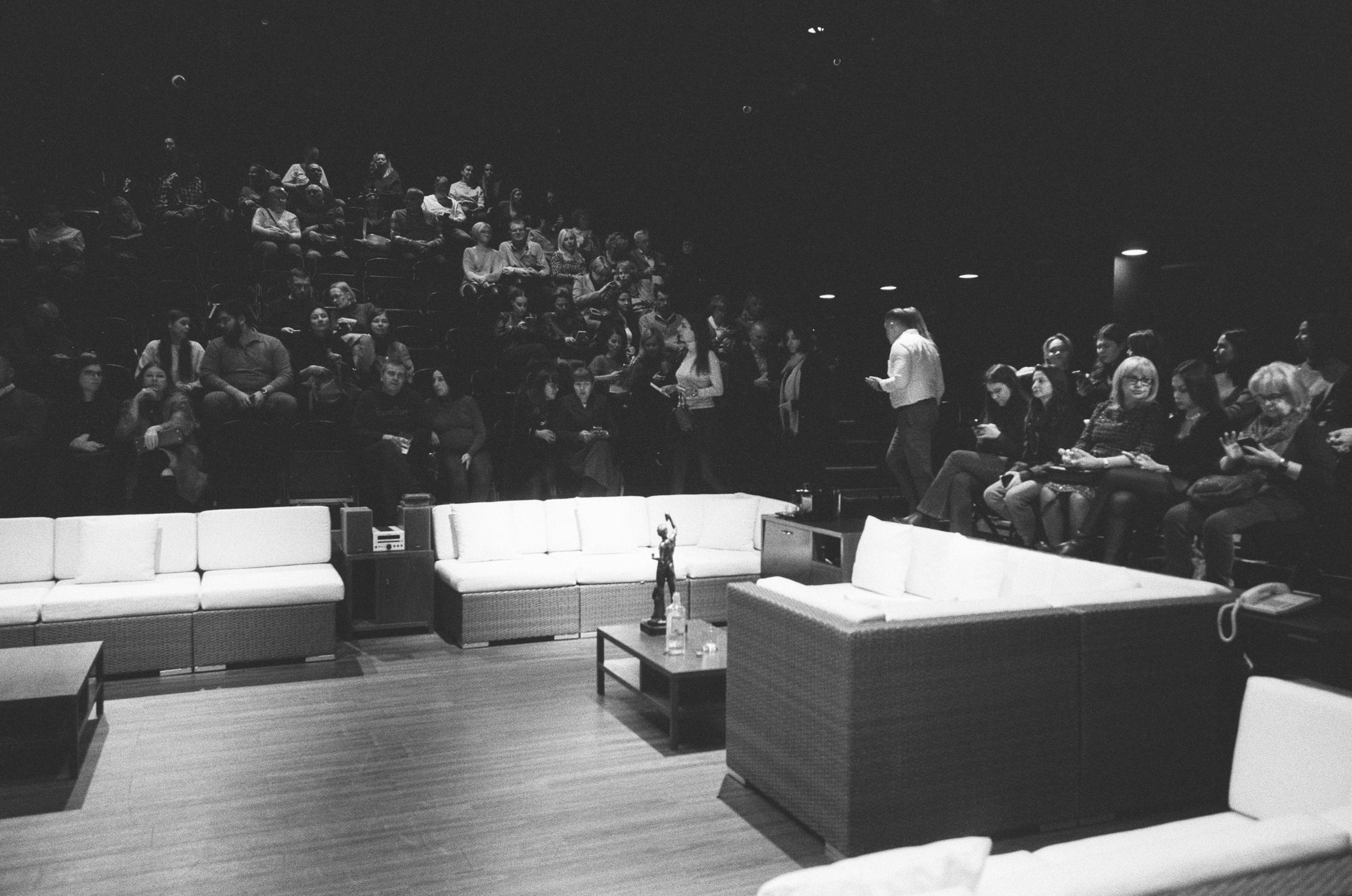 NY в Камергерском, арт-встреча с авангардом и MOMMA. Фотограф-документалист Мария Осокина