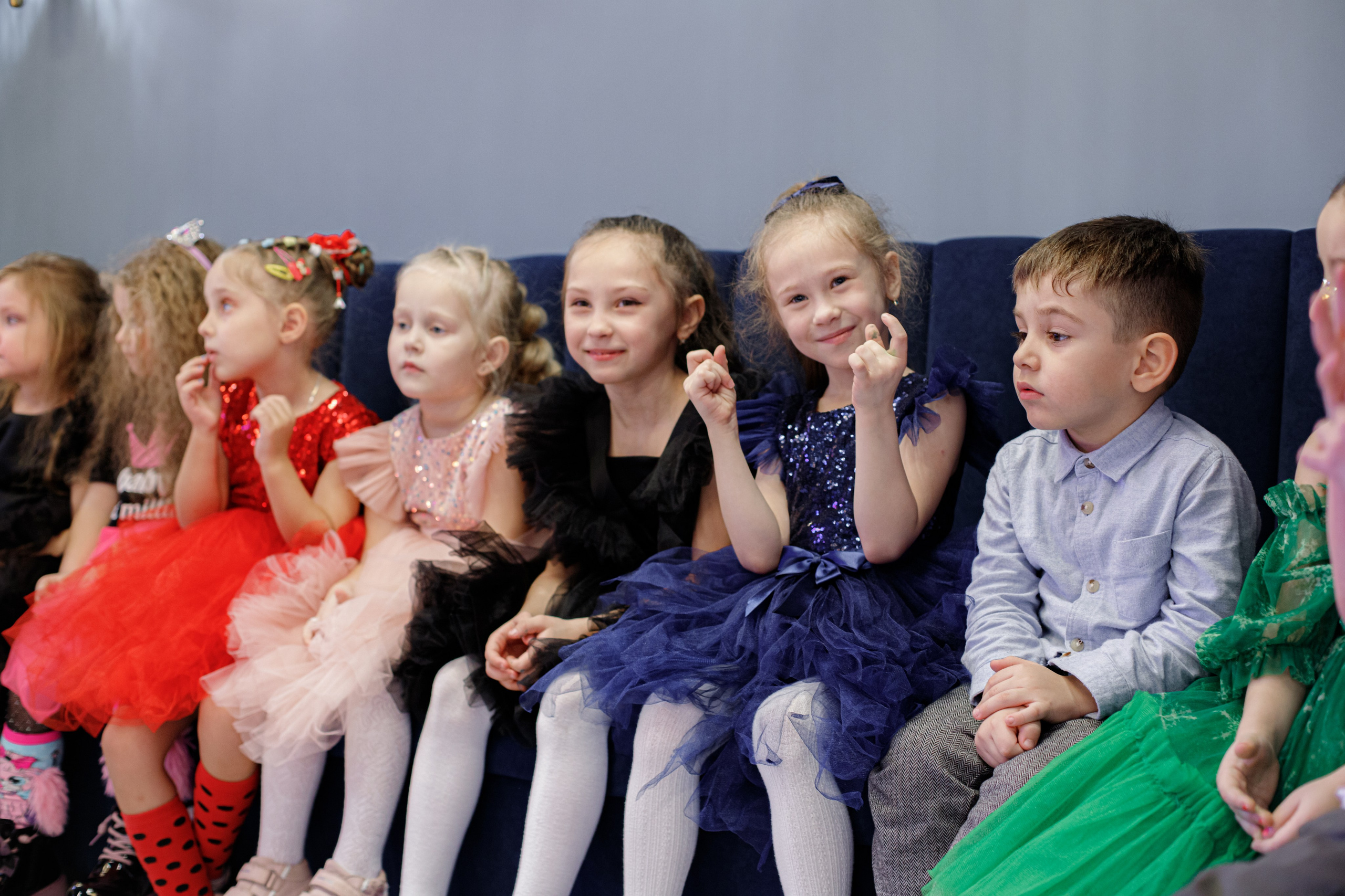 ASIA'S BIRTHDAY PARTY. Photokarish