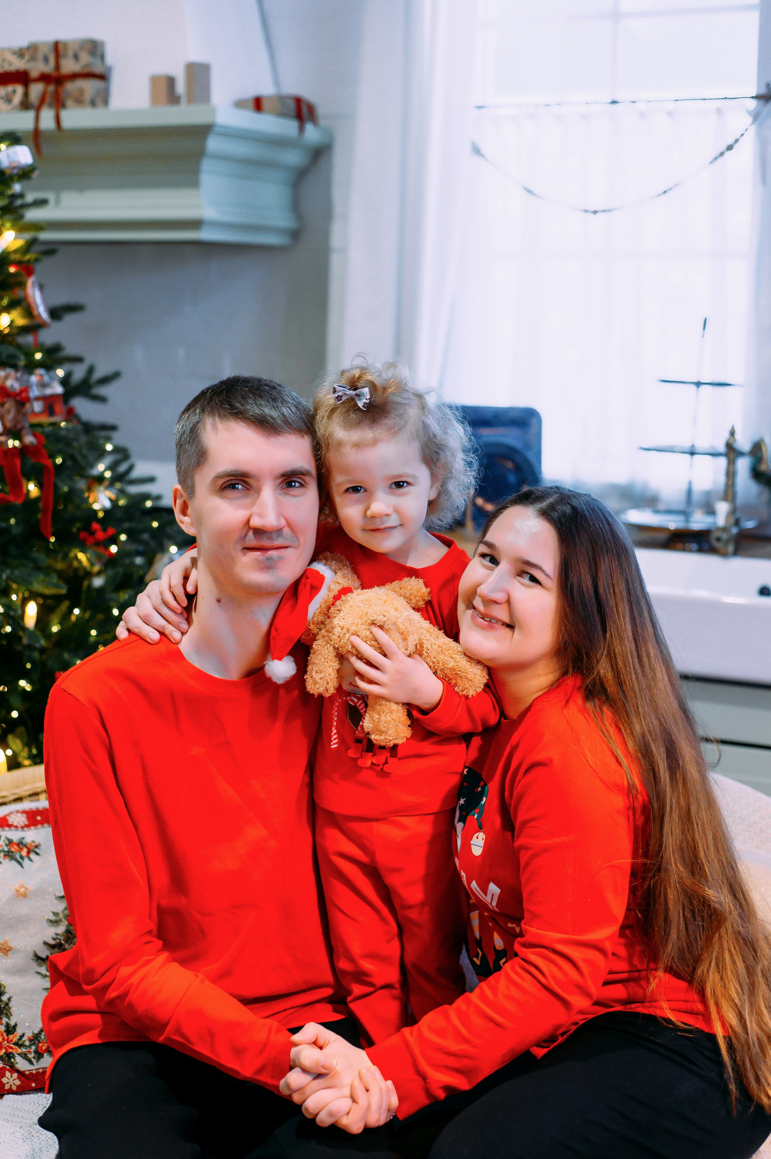 Алиса с мамой и папой 2024. Детский и семейный фотограф Эльмира Веселова