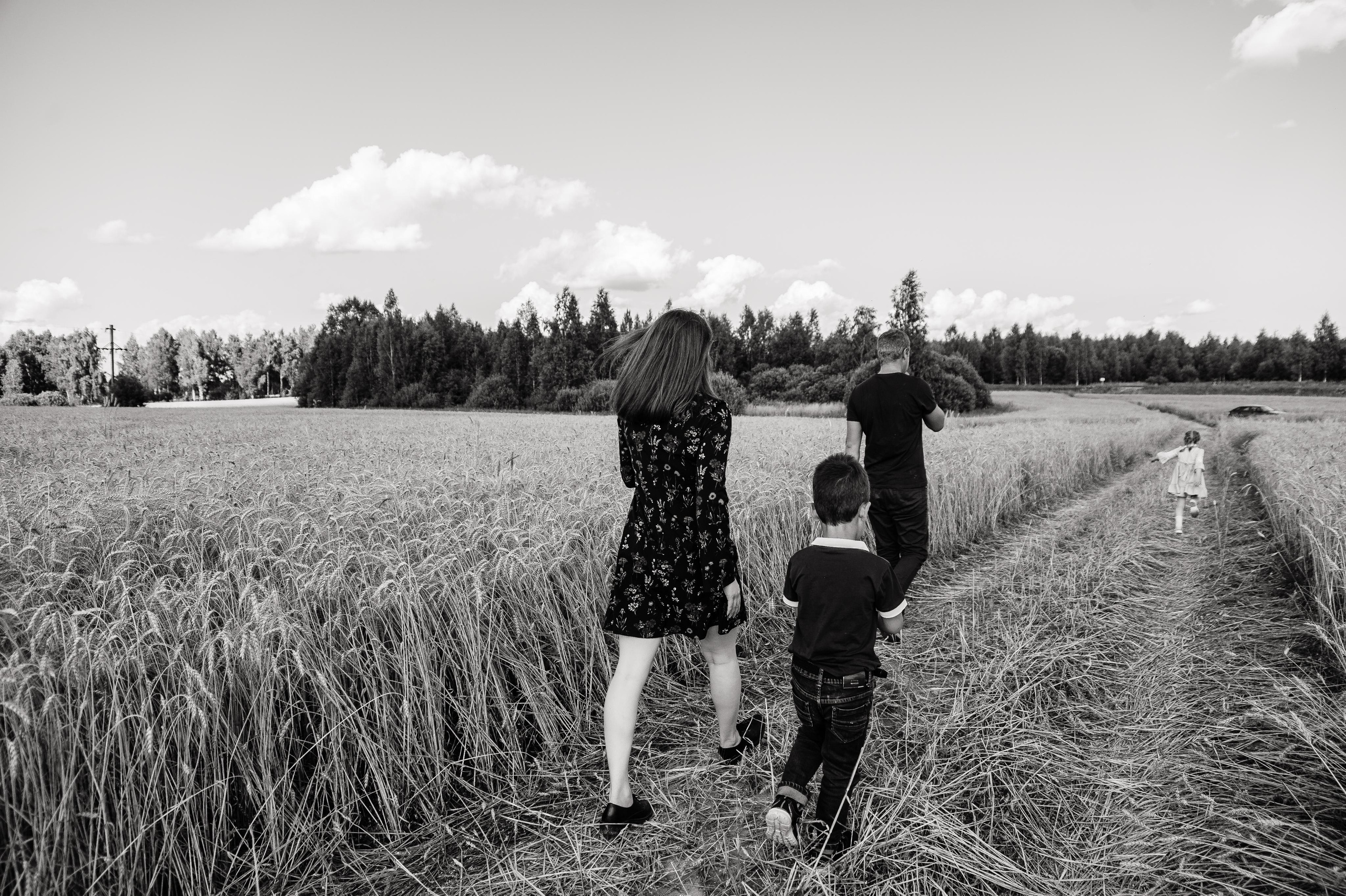 Кир Ира Саша Сеня. Свадебный и семейный фотограф в городе Смоленске
