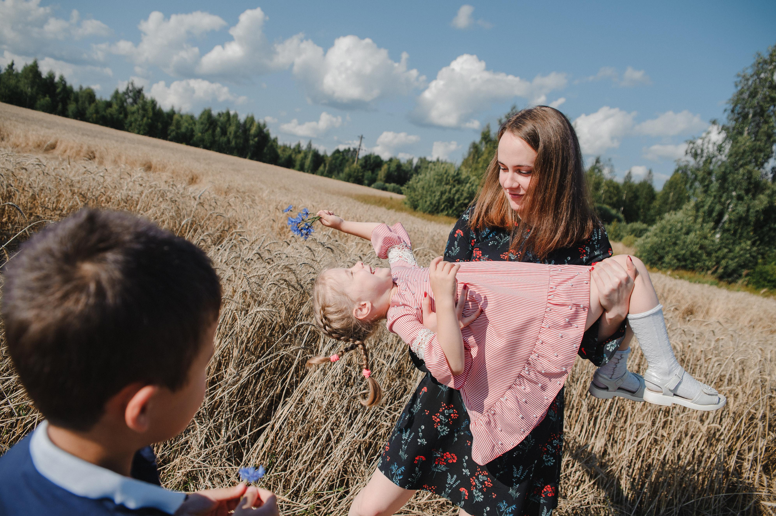 Кир Ира Саша Сеня. Свадебный и семейный фотограф в городе Смоленске