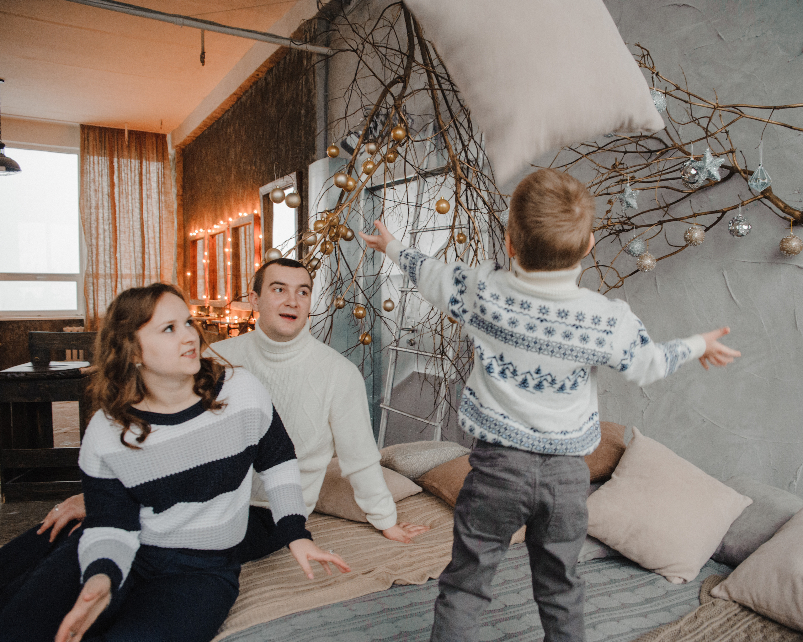 Паша Аня Арсений (новогодняя). Свадебный и семейный фотограф в городе Смоленске