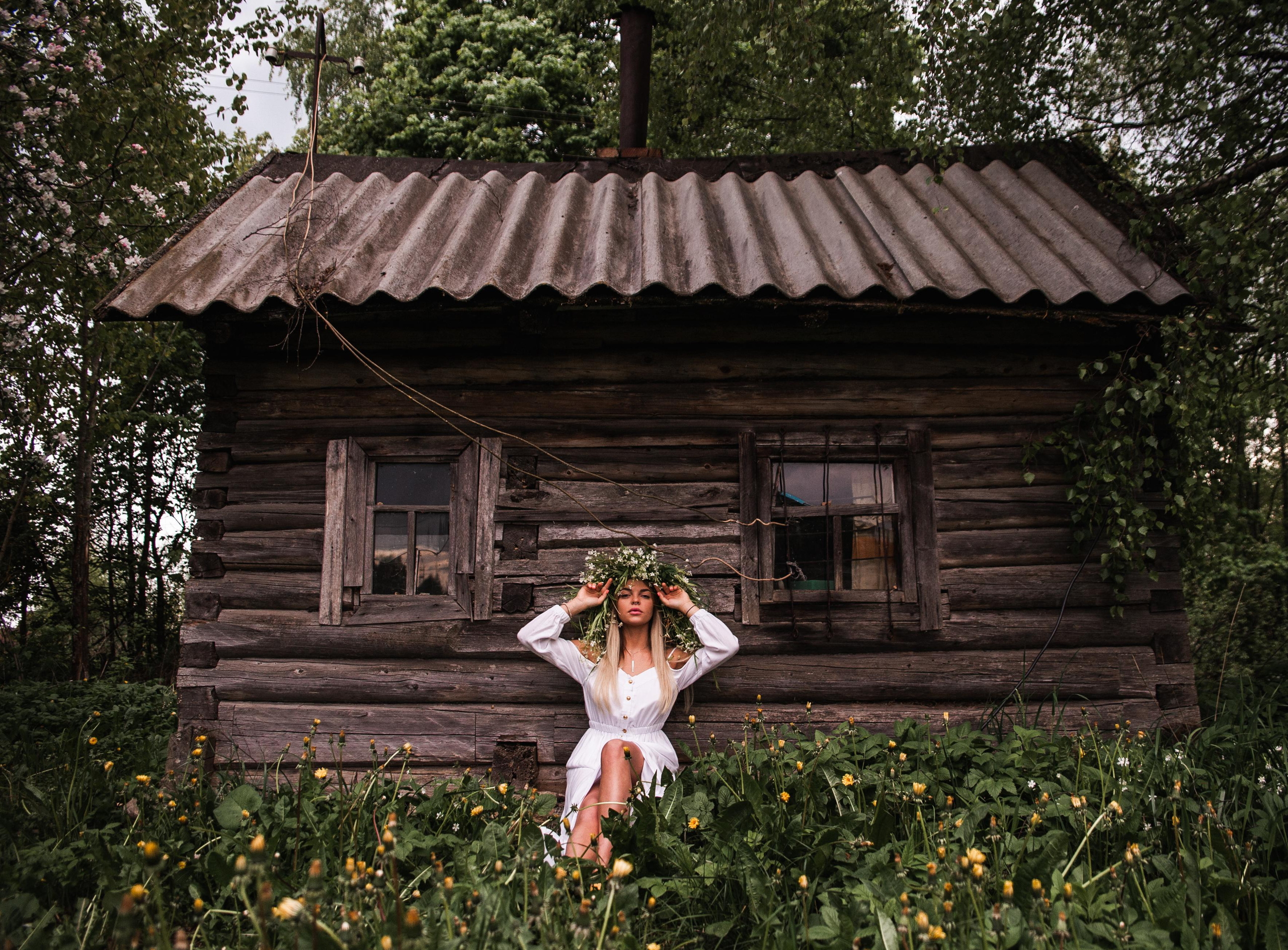 Фотосессия в яблонях. Свадебный и семейный фотограф в городе Смоленске