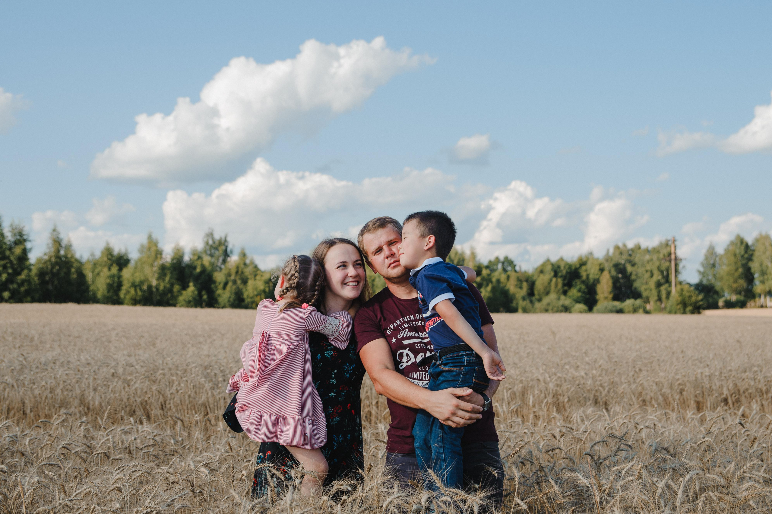 Кир Ира Саша Сеня. Свадебный и семейный фотограф в городе Смоленске