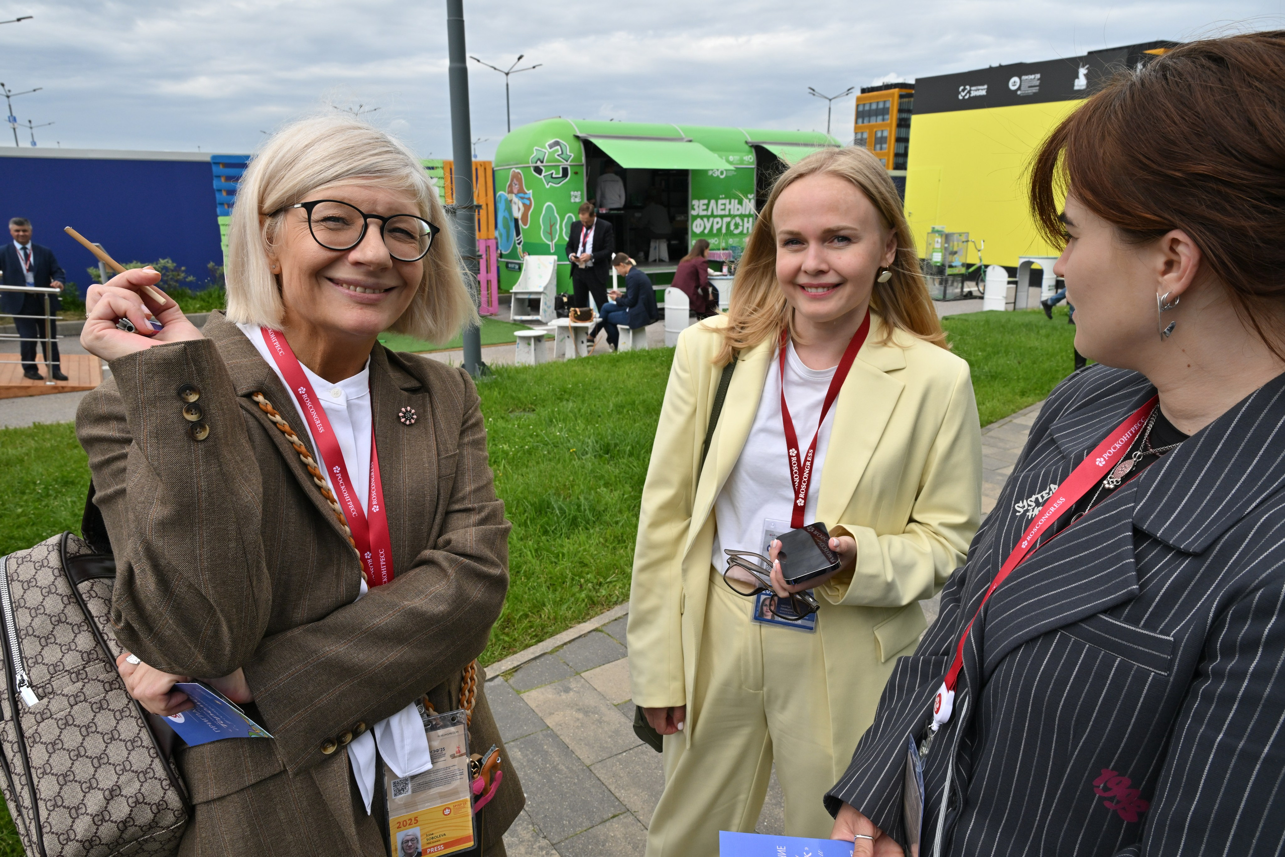 ПМЭФ 2025: летняя терраса «Теремка». Serg PG Photography — репортажная фотосъемка в Петербурге