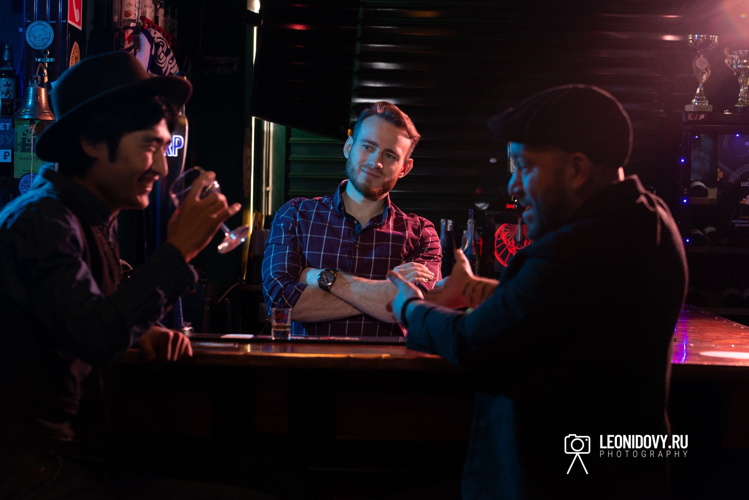 Вечер в баре
