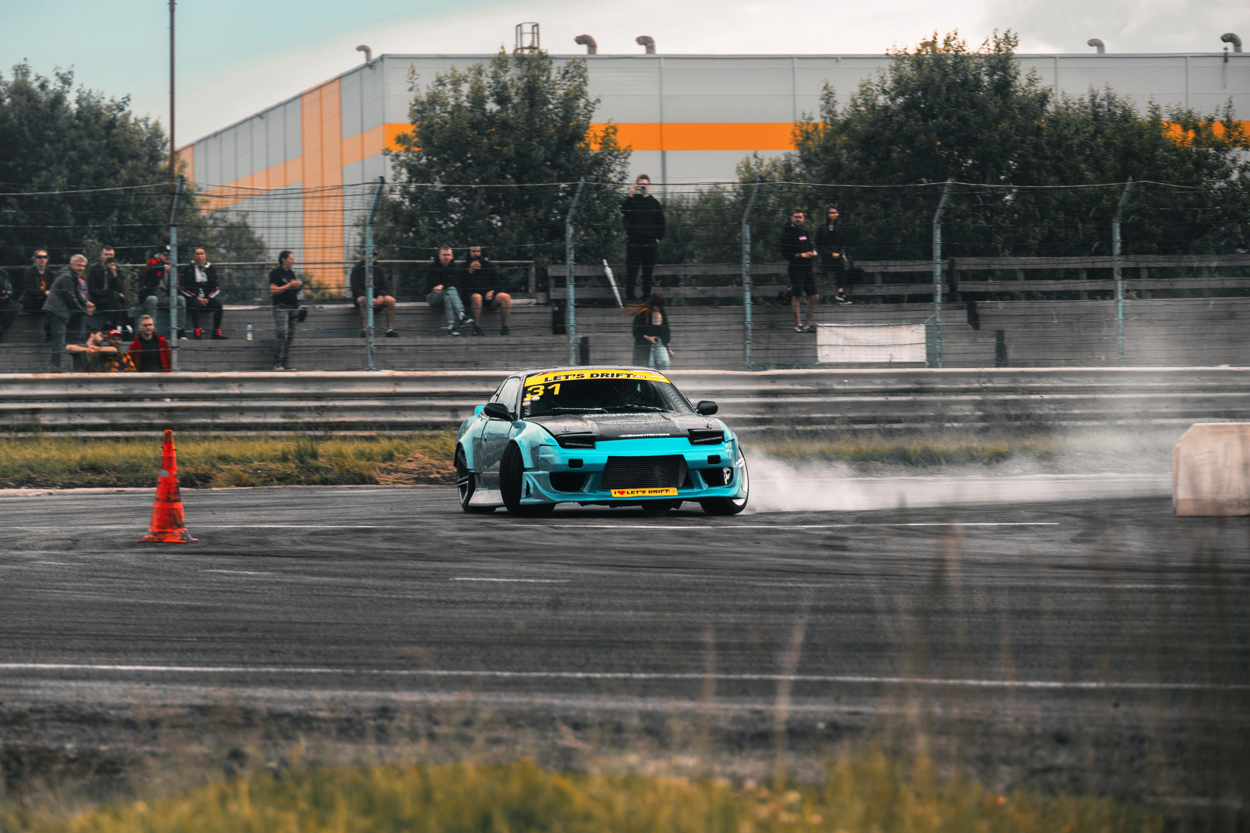 Фоторепортаж с «Больших Гонок» — дрифт, драг, звук