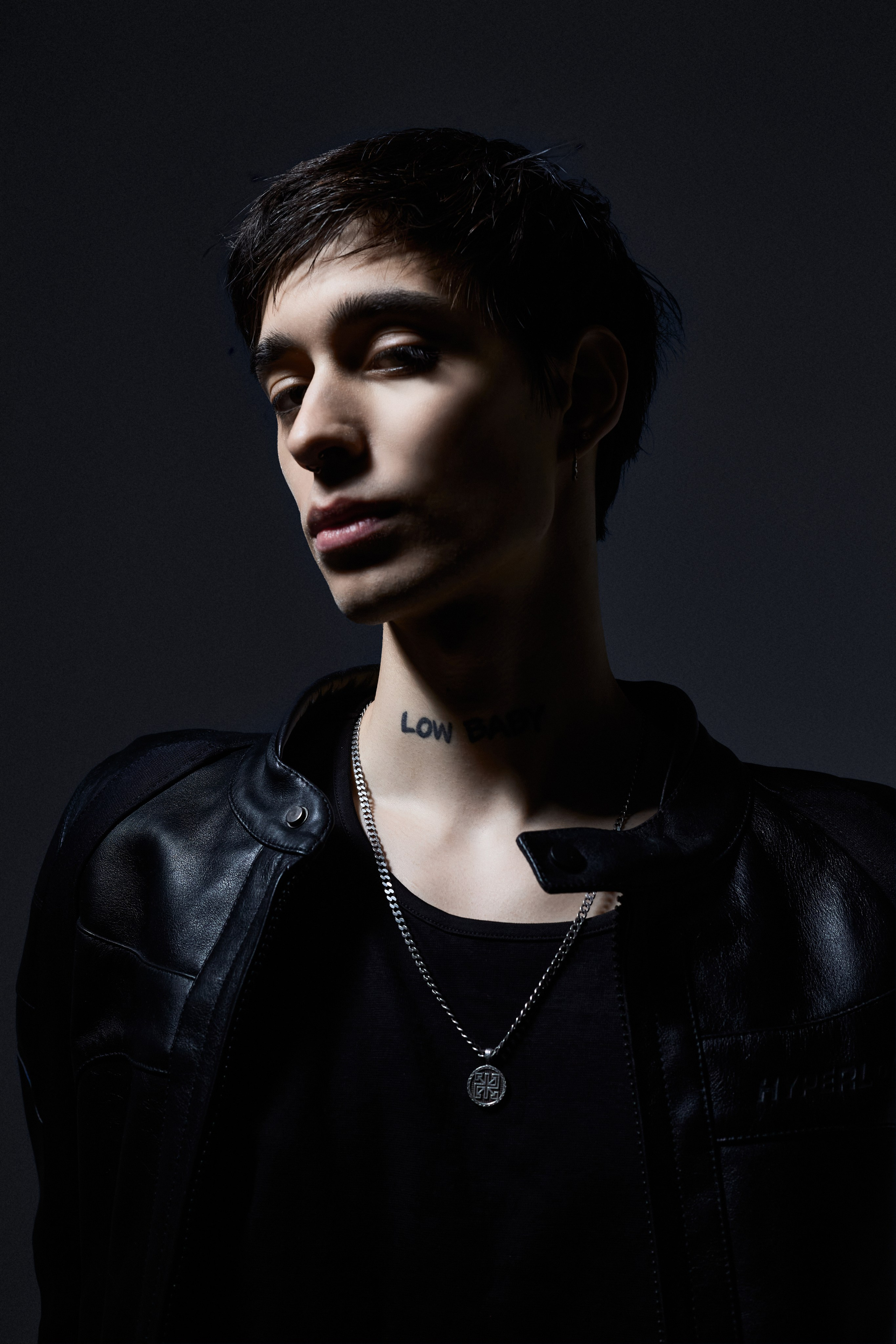 Снято в студии. F7.0 фотостудия